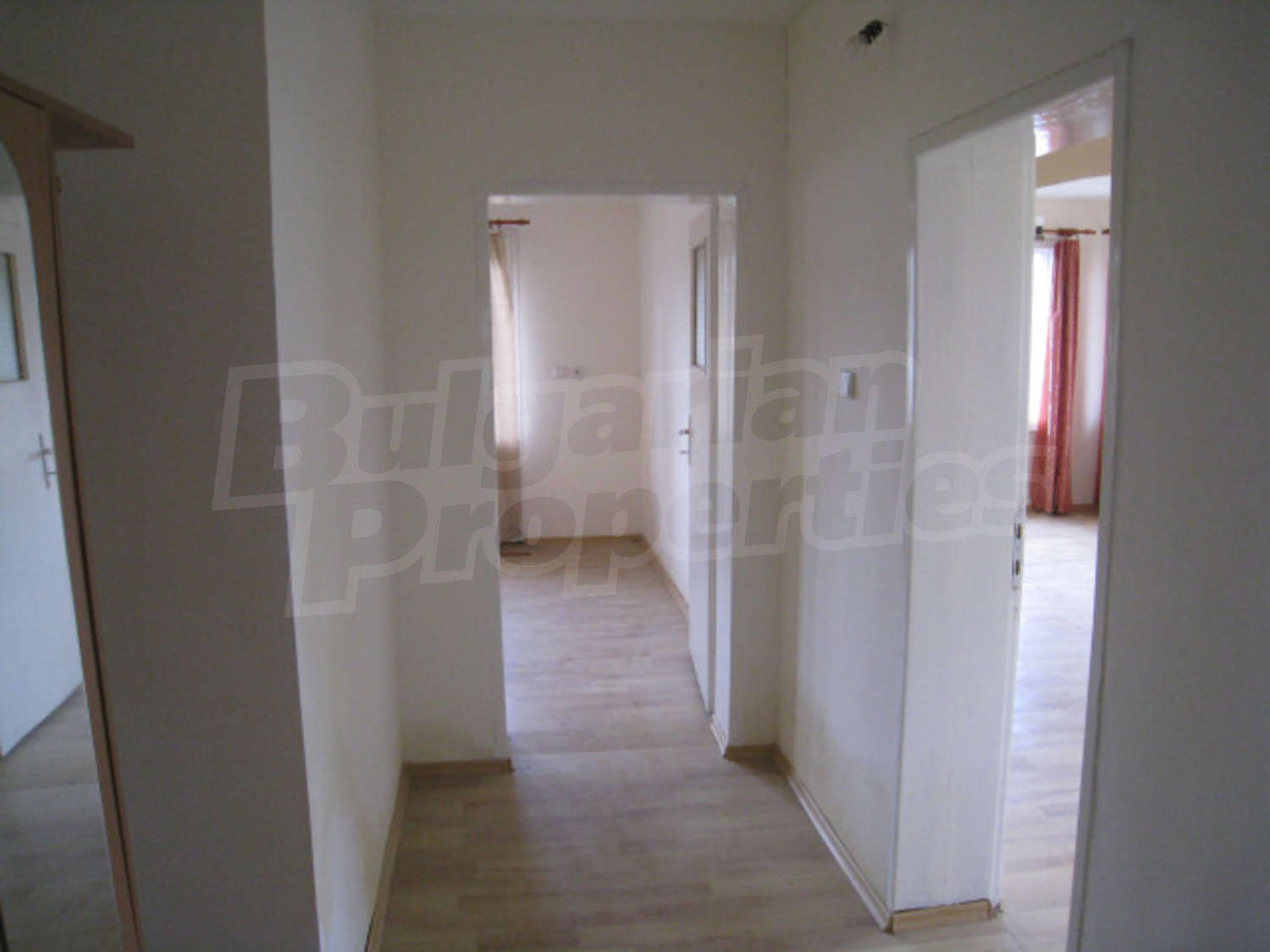 Gallery Picture 4