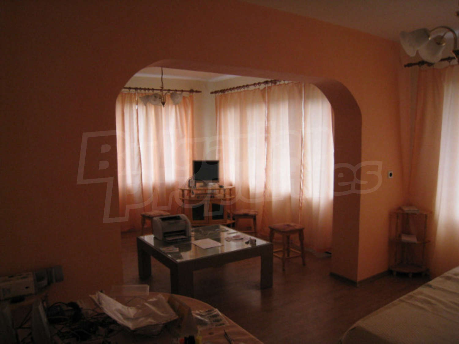 Gallery Picture 6