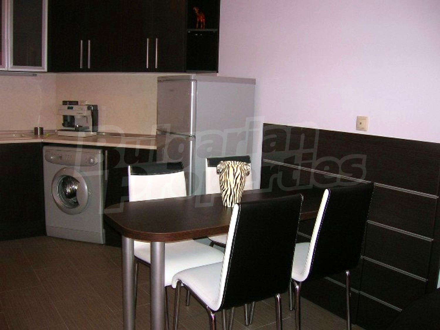 Gallery Picture 5