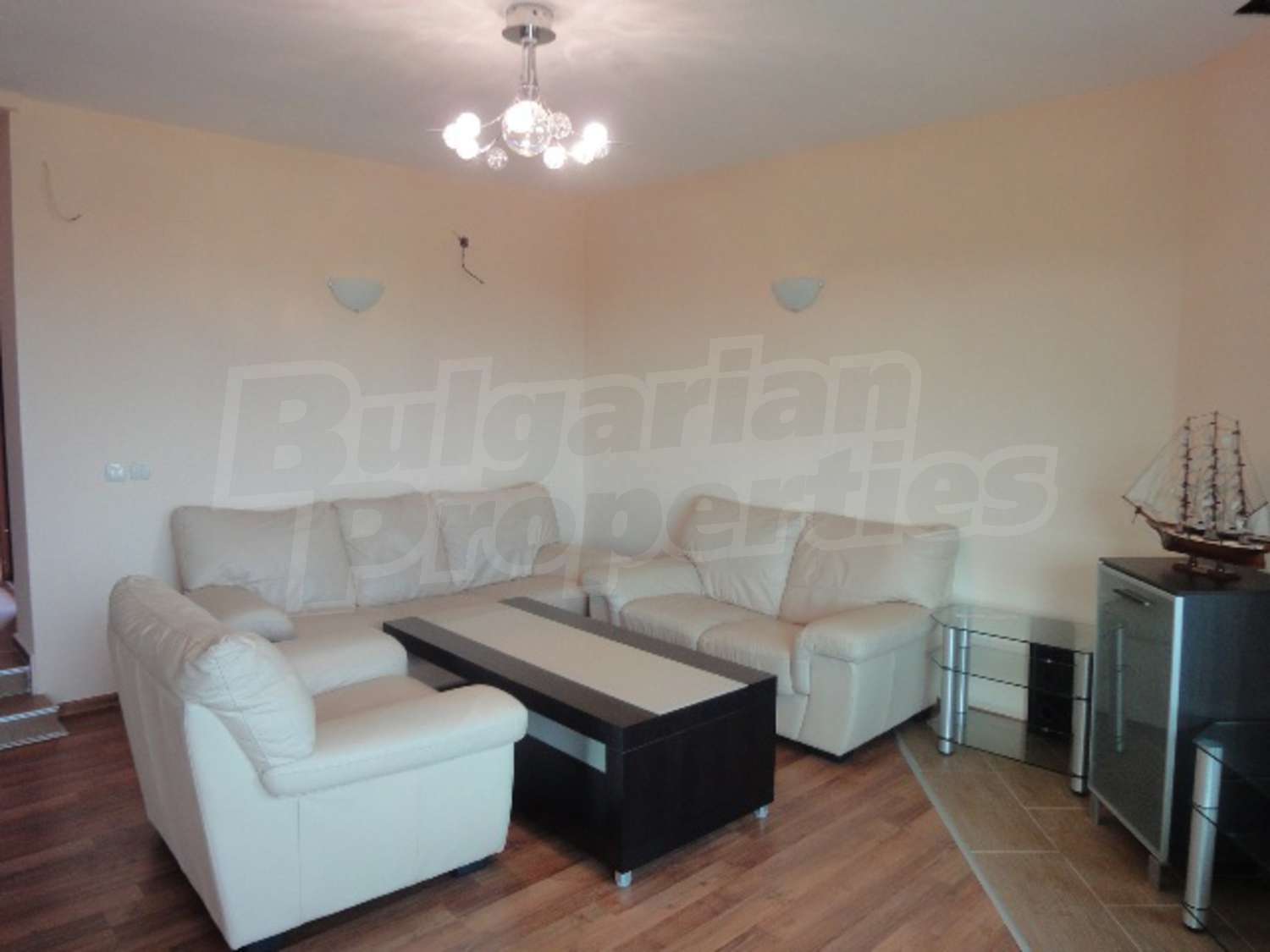 Gallery Picture 15
