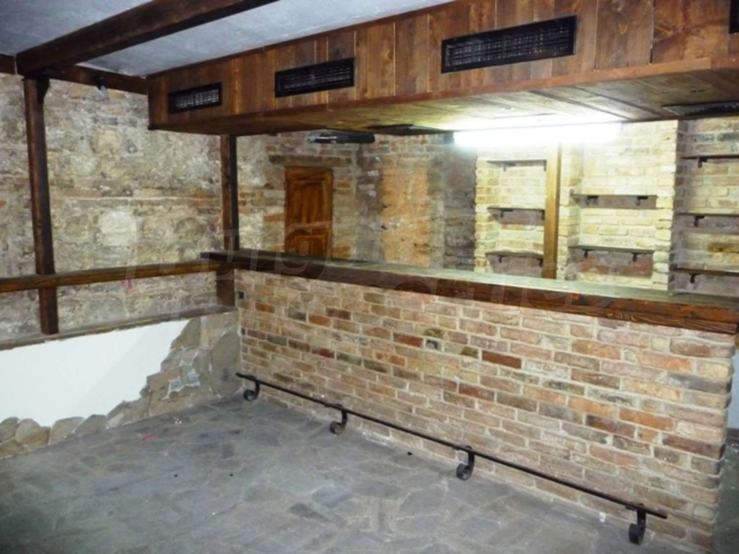 Gallery Picture 15