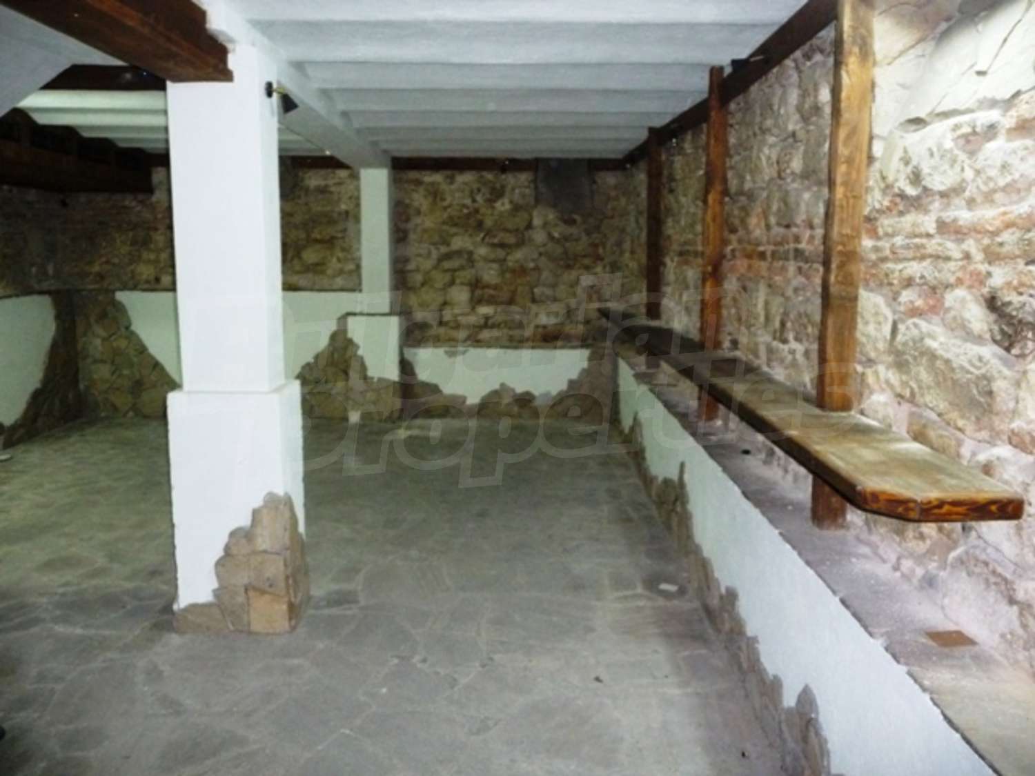 Gallery Picture 17
