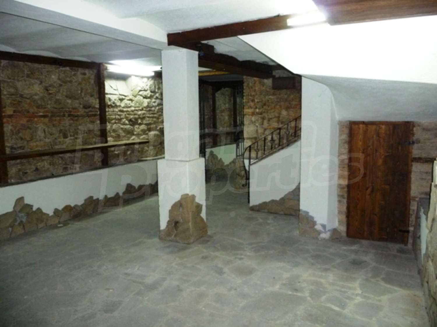 Gallery Picture 19