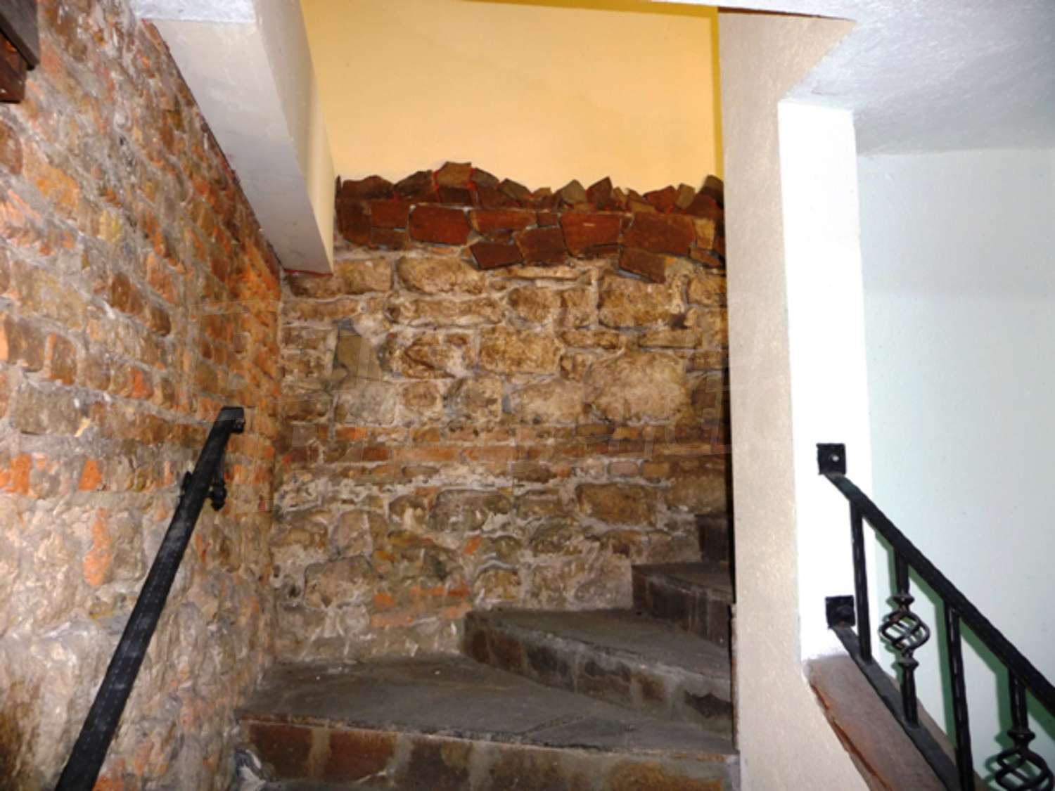 Gallery Picture 22