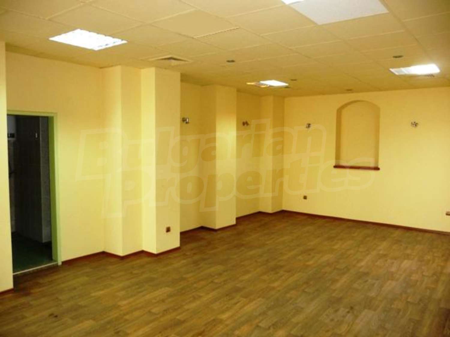Gallery Picture 4
