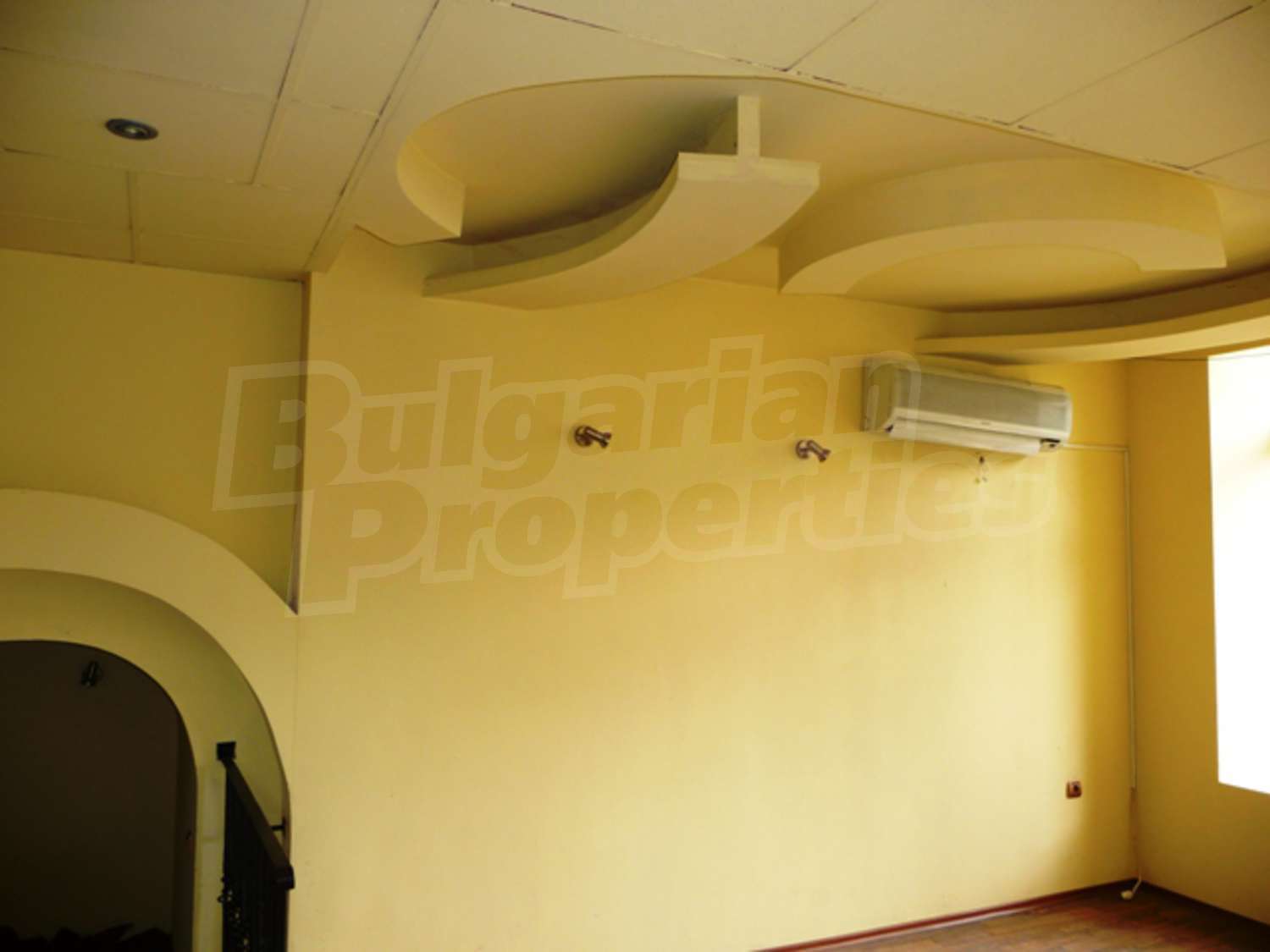 Gallery Picture 9