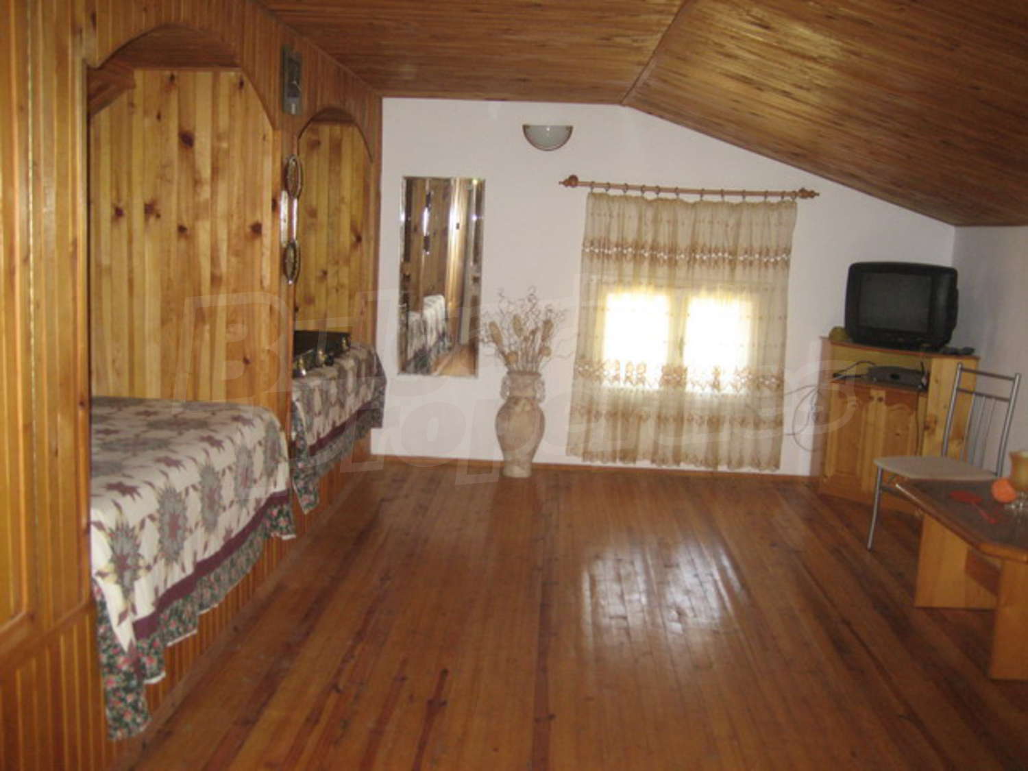 Gallery Picture 28