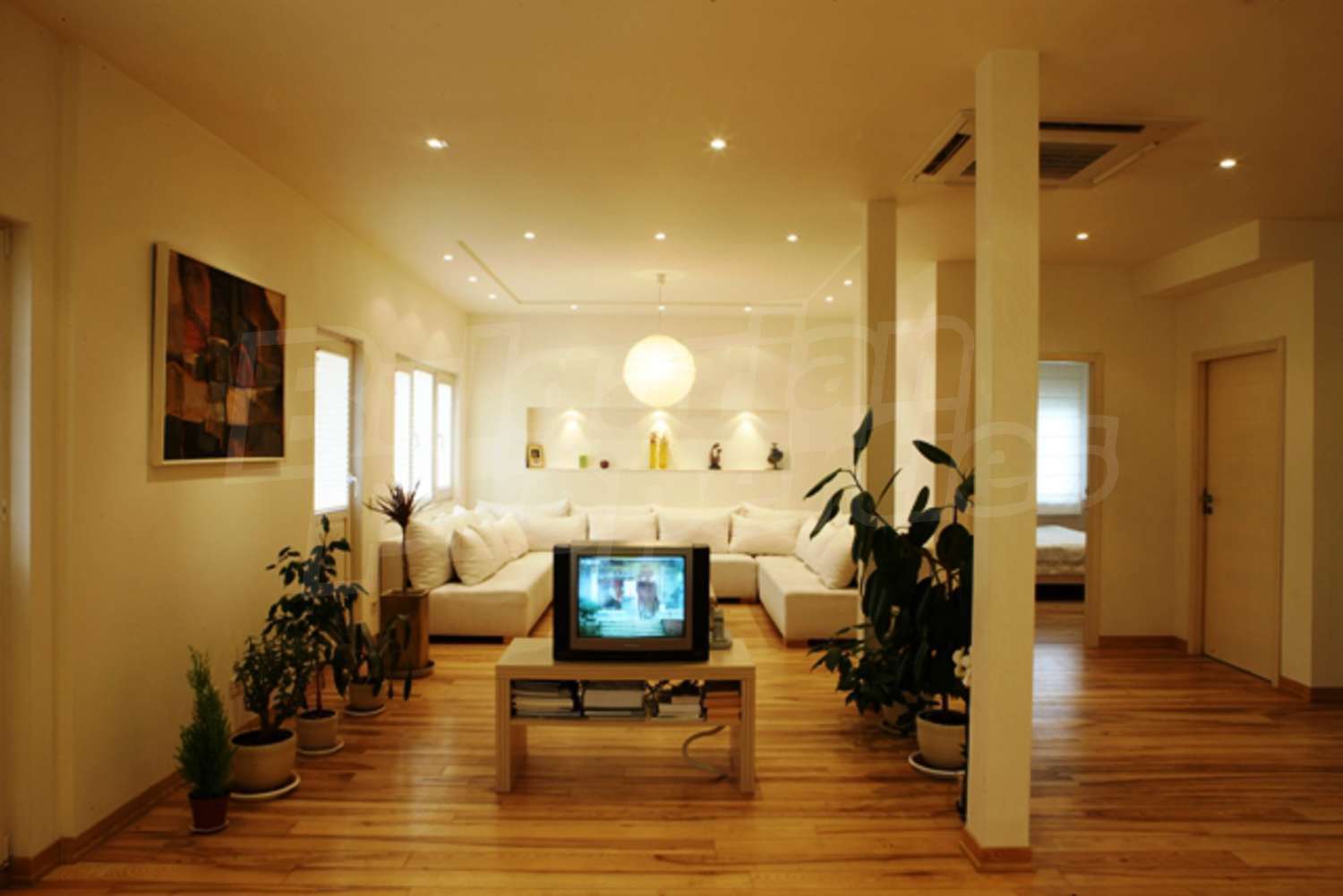 Gallery Picture 14