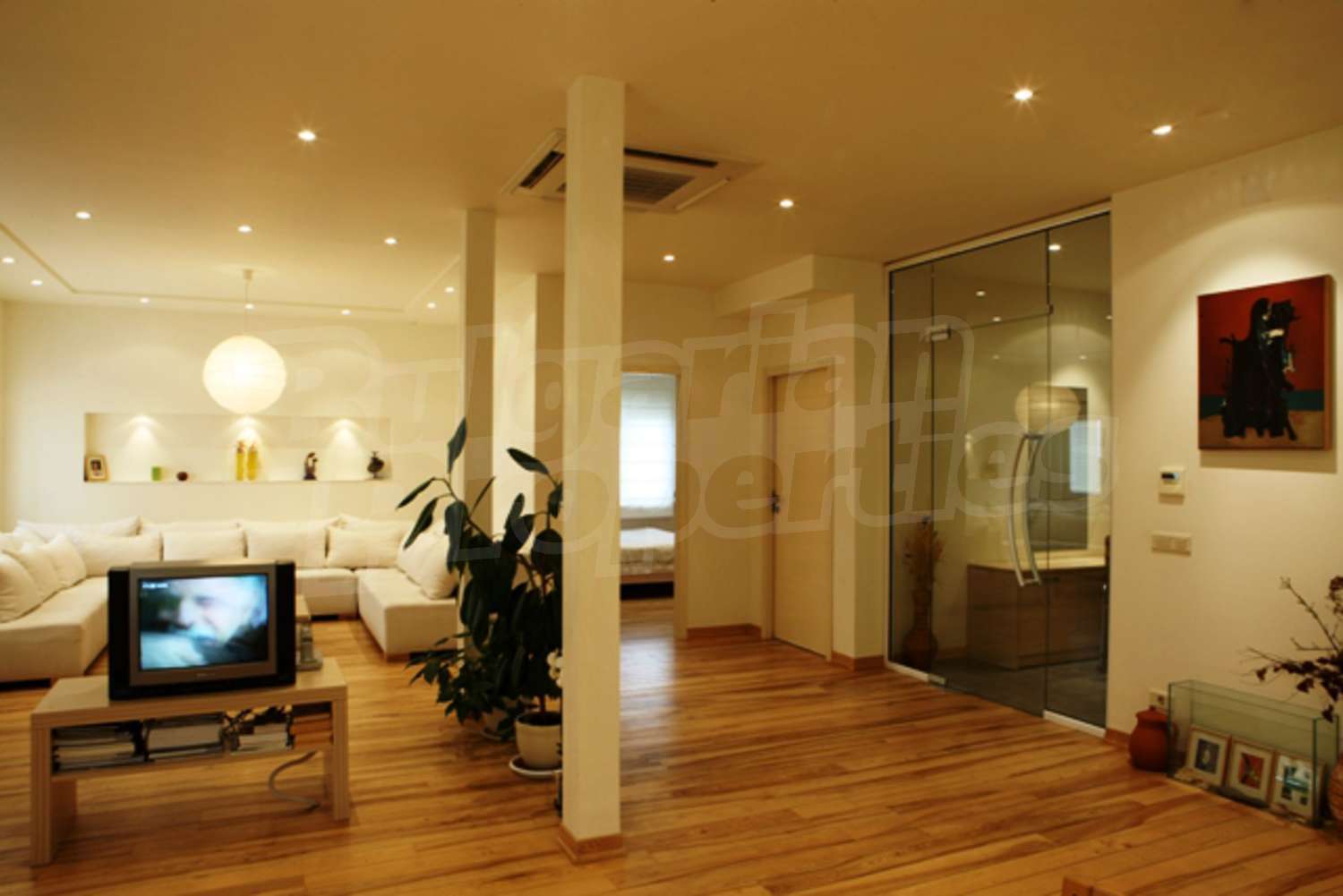 Gallery Picture 15