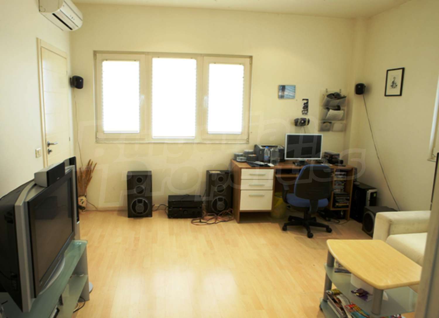 Gallery Picture 25