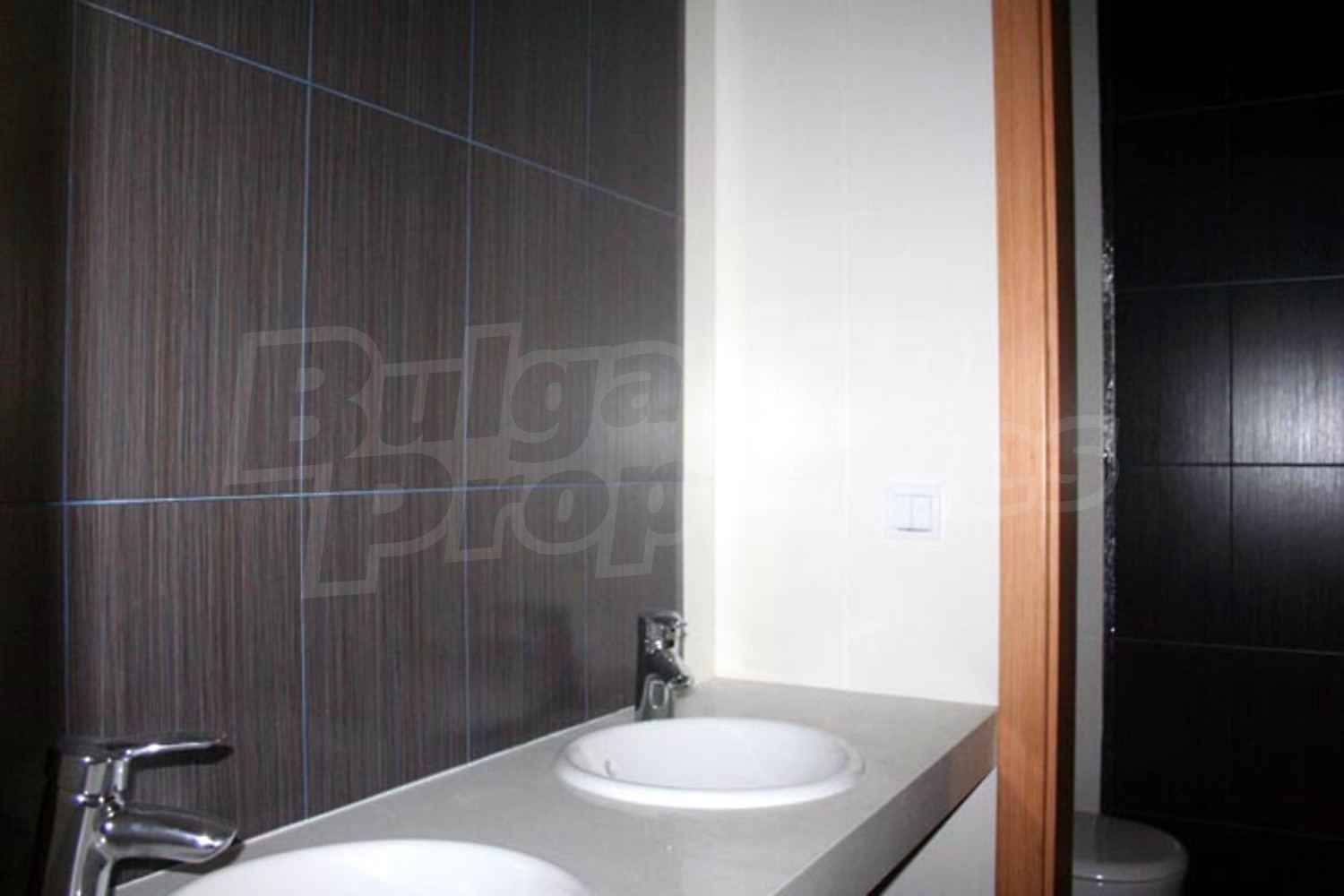 Gallery Picture 24