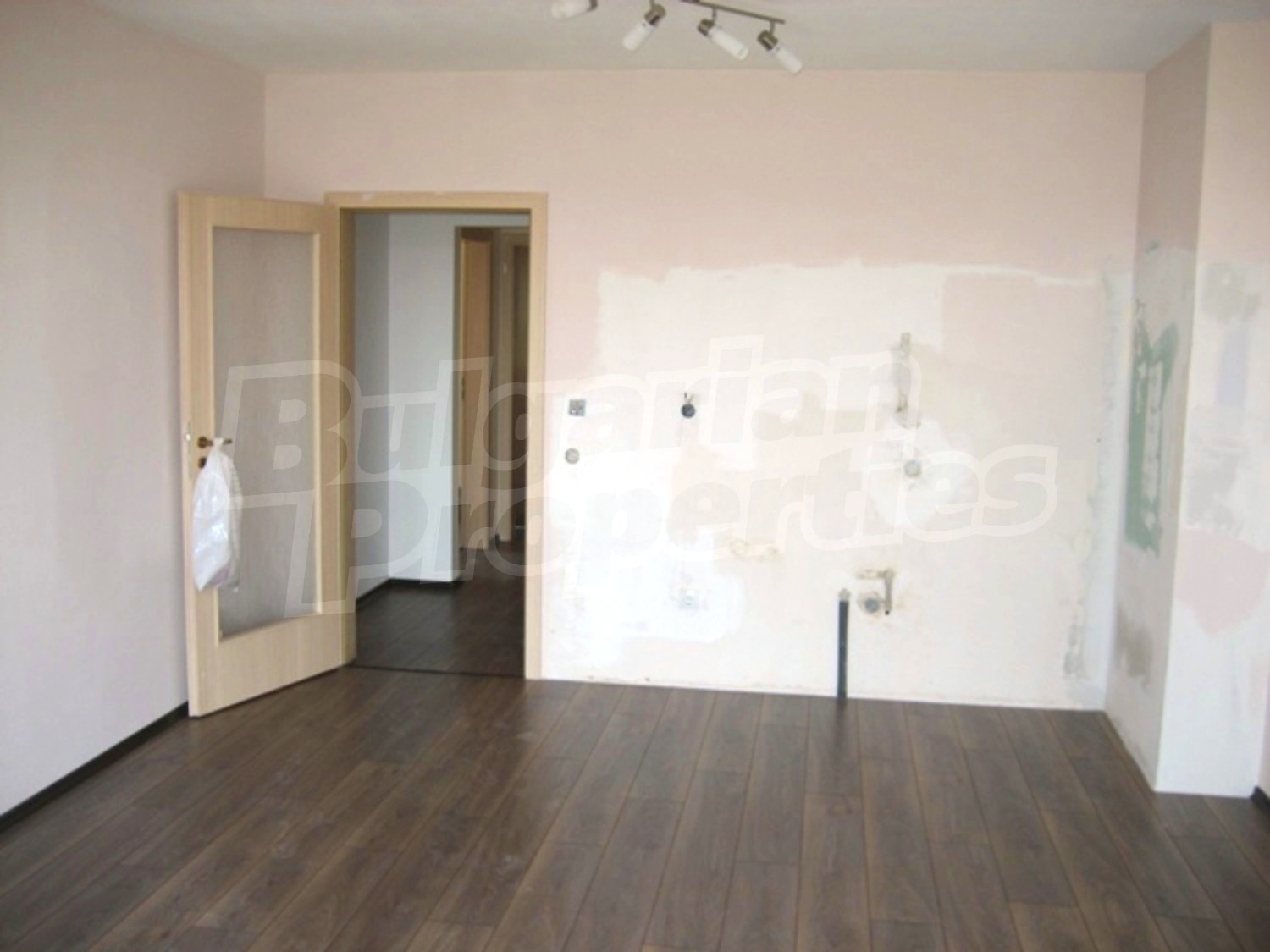 Gallery Picture 5