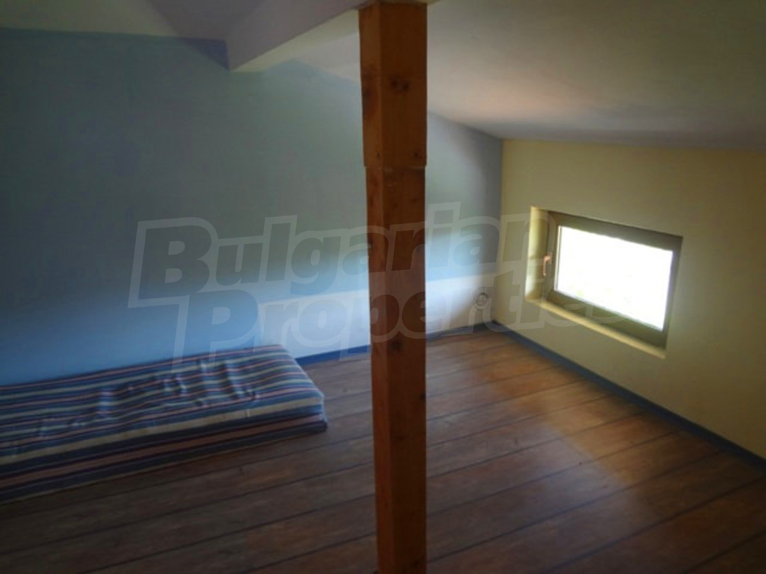 Gallery Picture 29