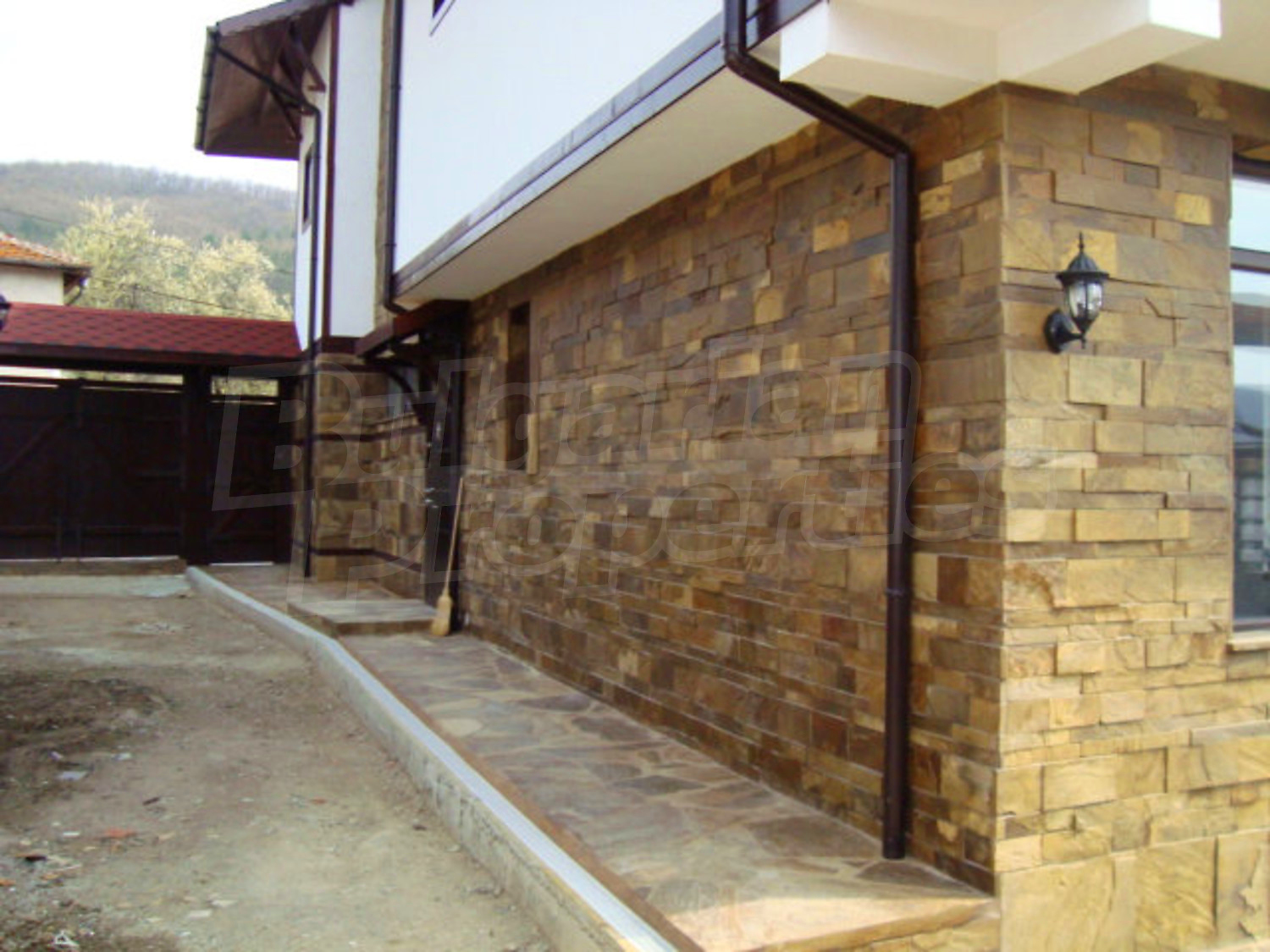 Gallery Picture 12