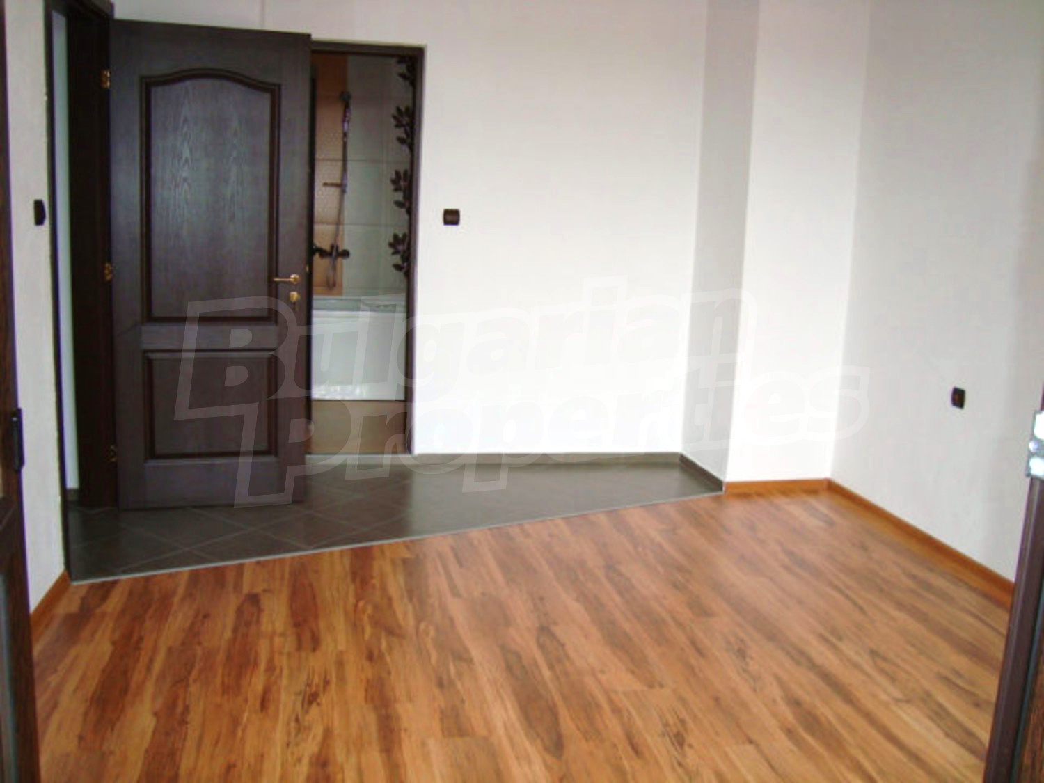 Gallery Picture 23