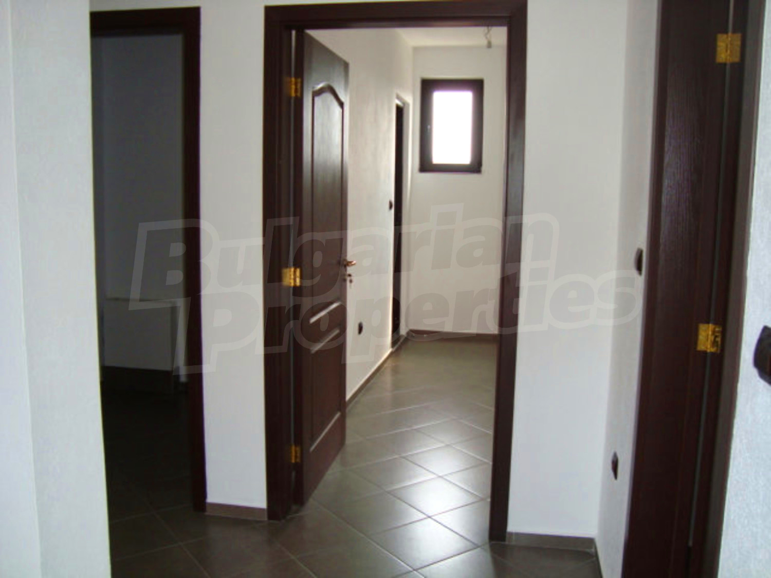 Gallery Picture 24