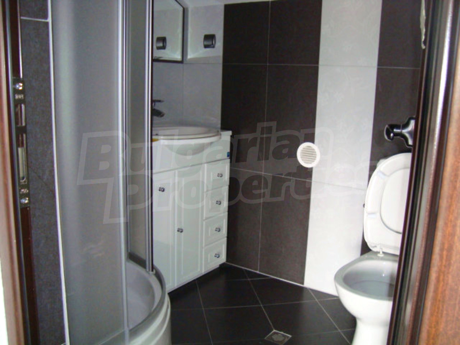 Gallery Picture 30