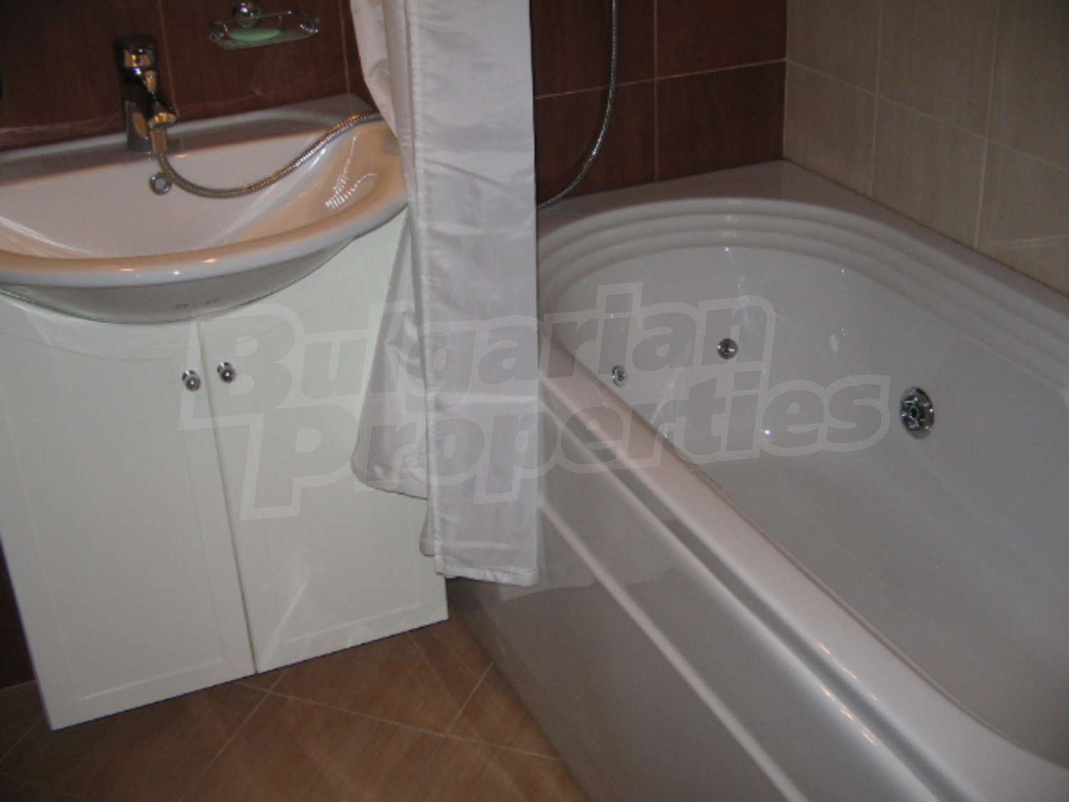Gallery Picture 10