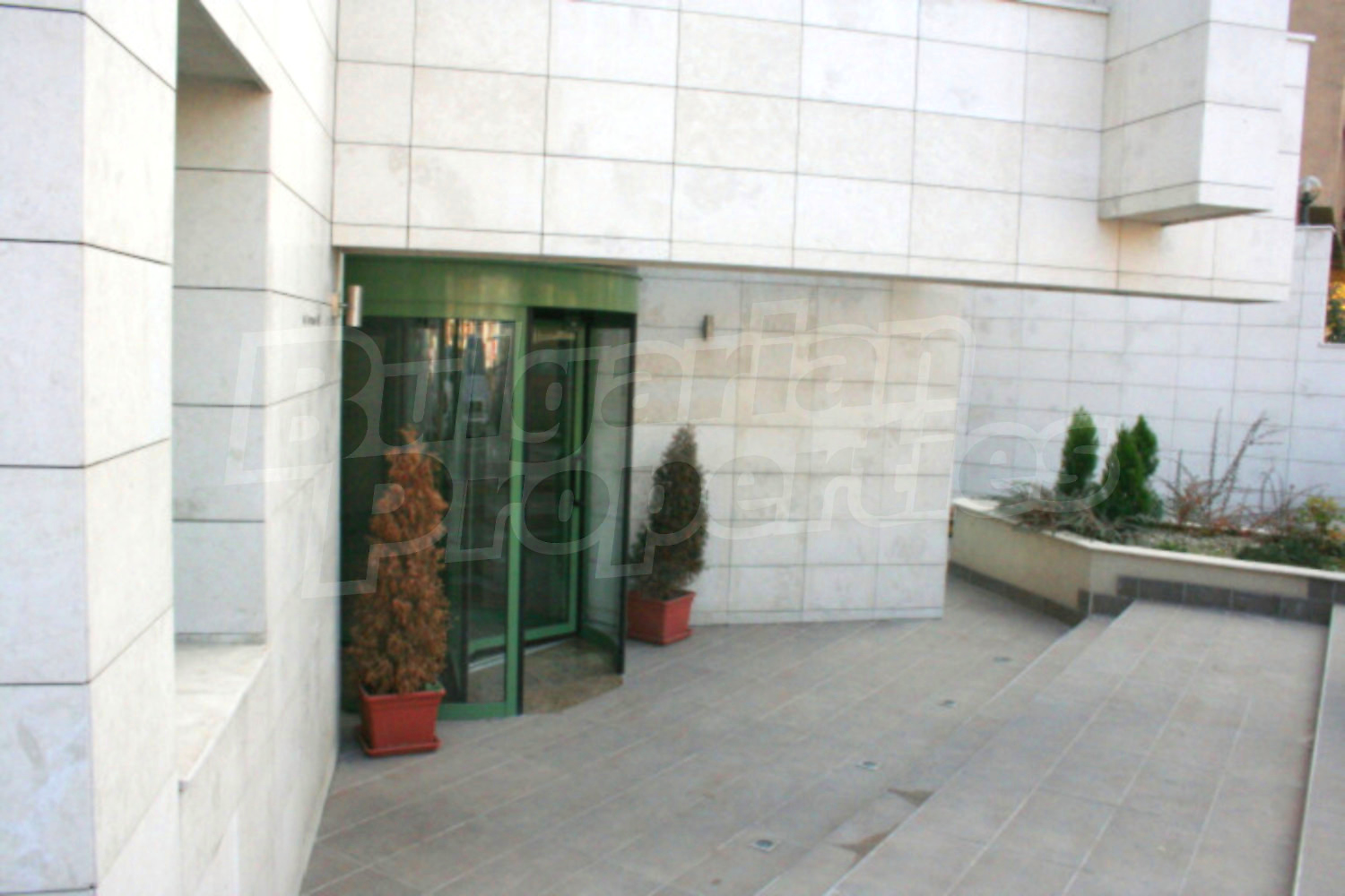Gallery Picture 9