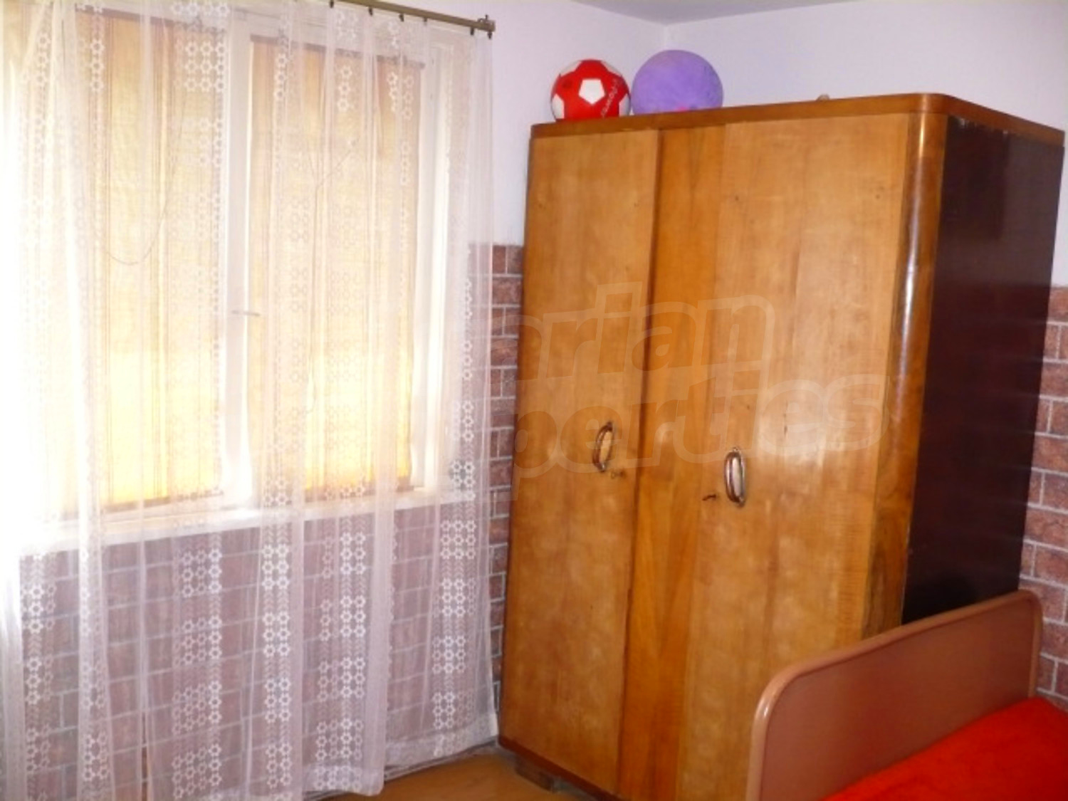 Gallery Picture 9
