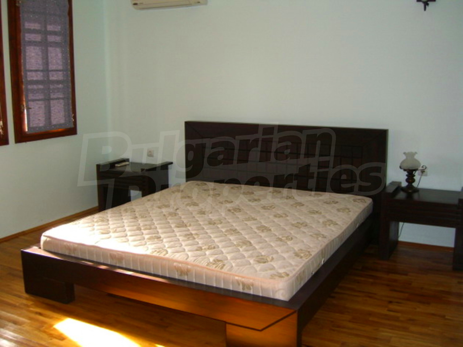 Gallery Picture 19