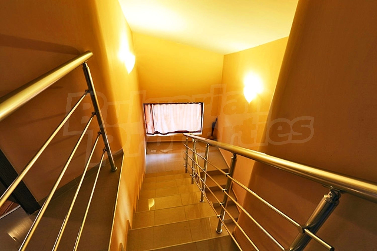 Gallery Picture 9