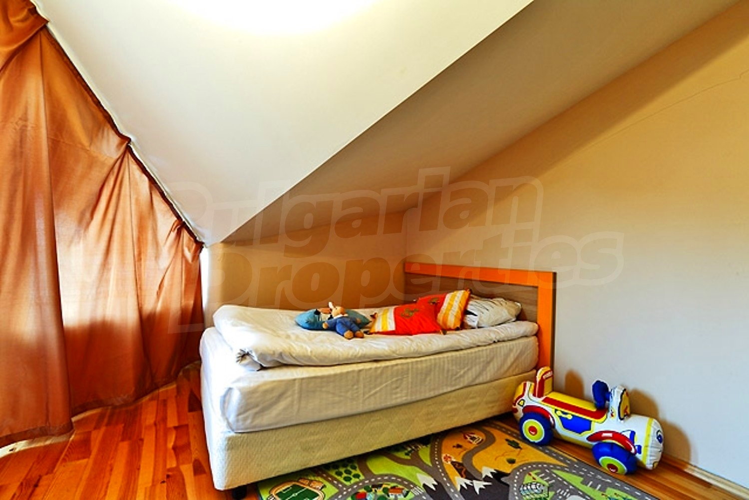 Gallery Picture 15