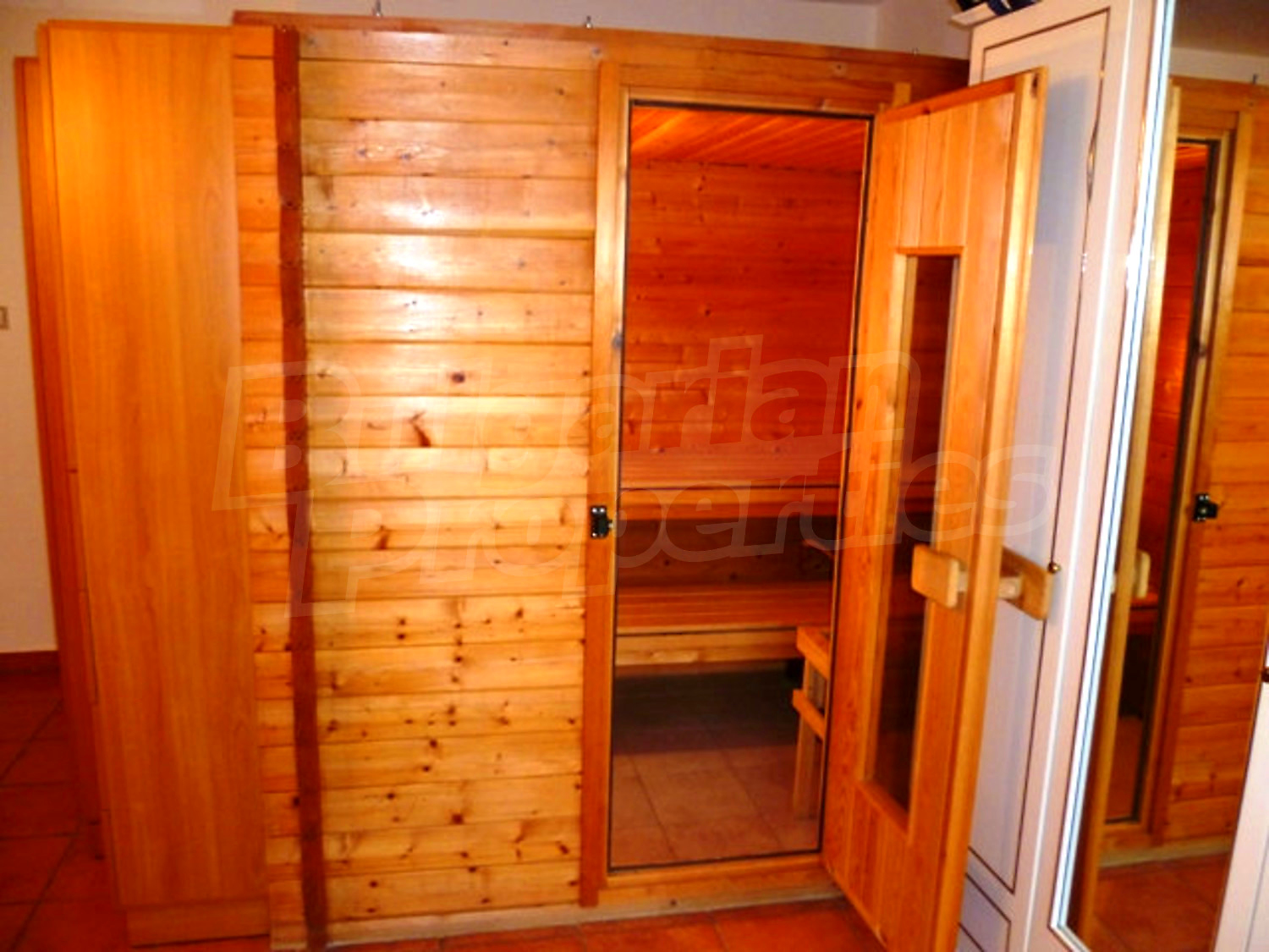 Gallery Picture 34