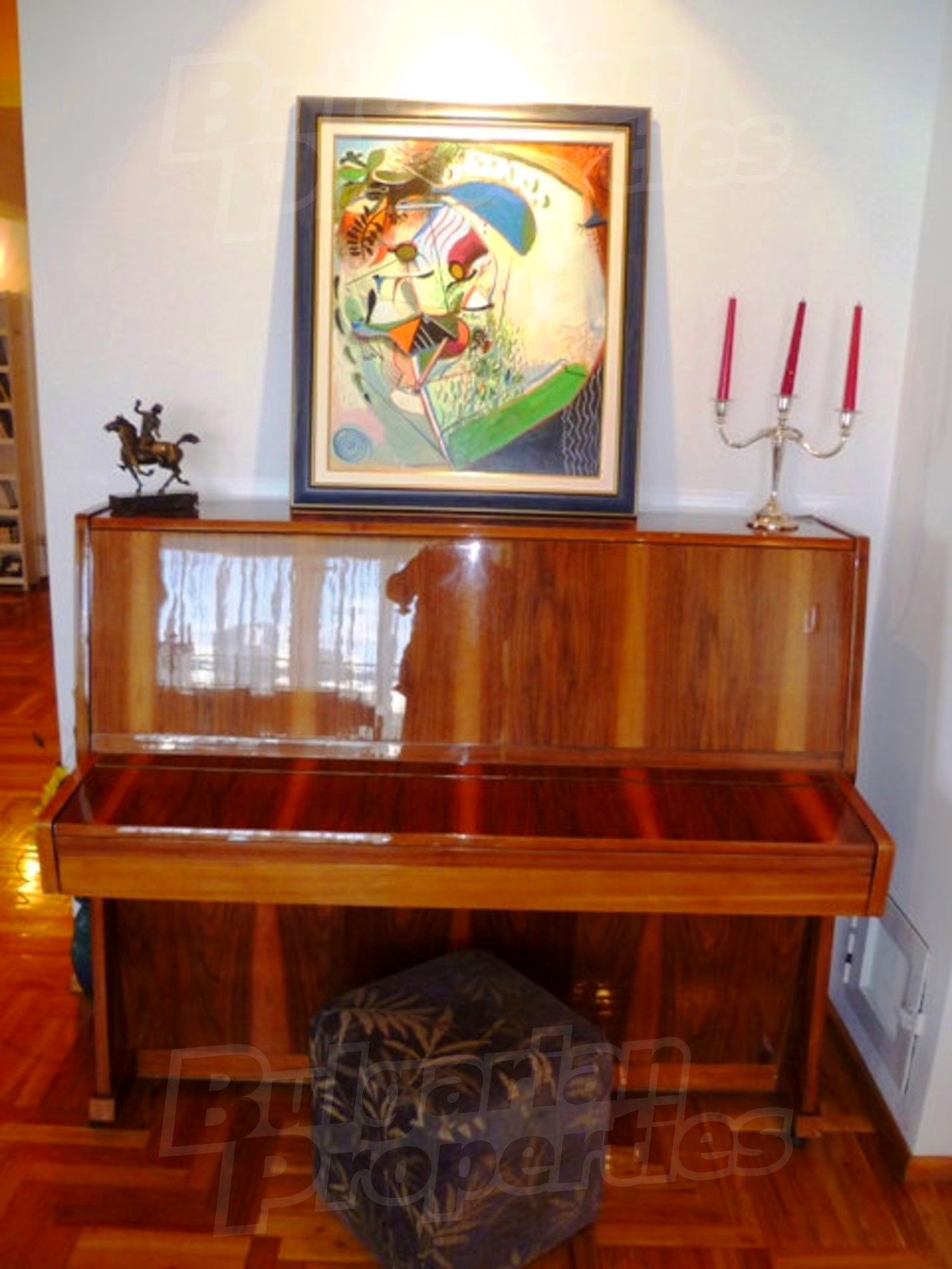 Gallery Picture 9