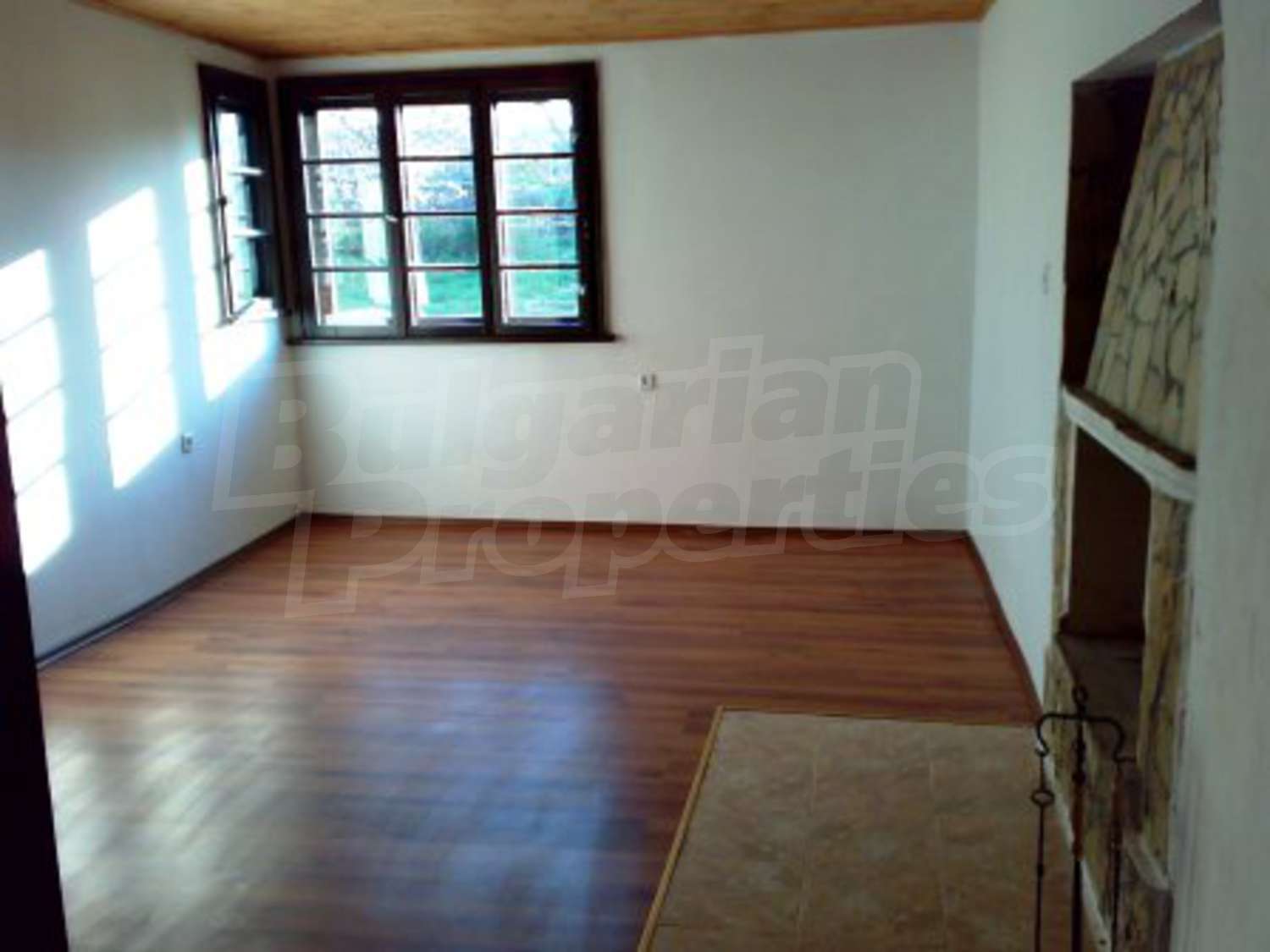 Gallery Picture 4