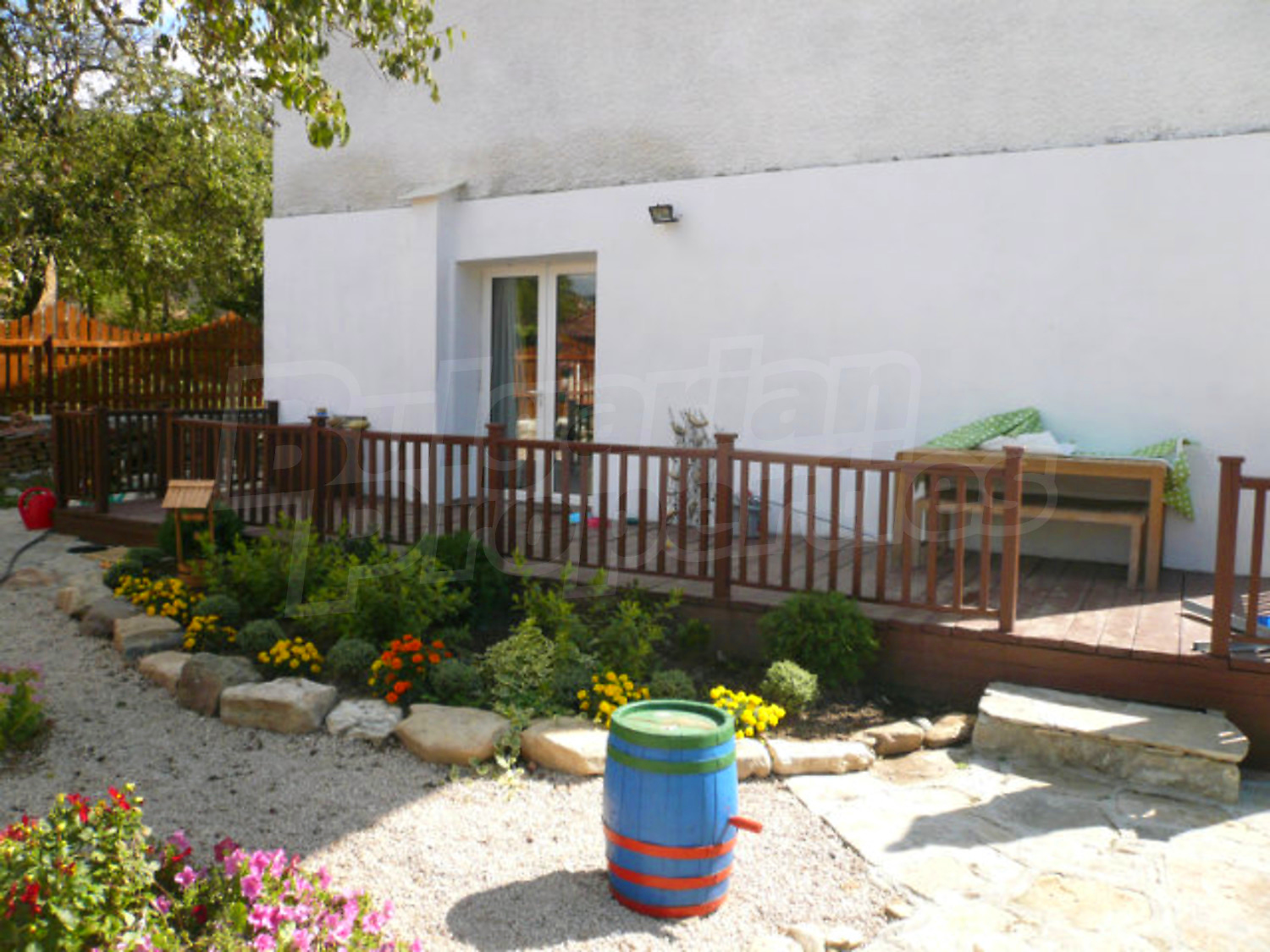 Gallery Picture 10