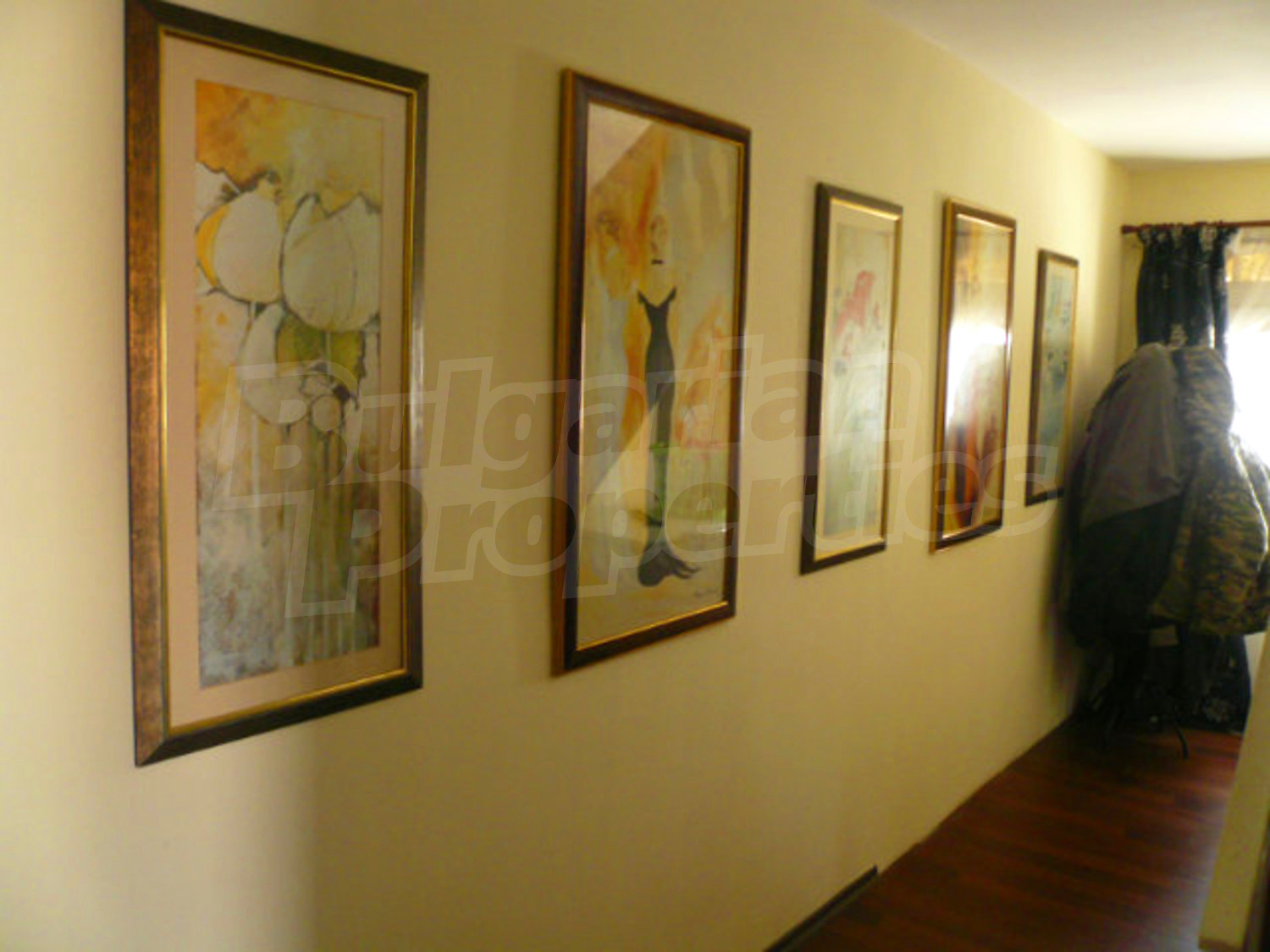 Gallery Picture 27