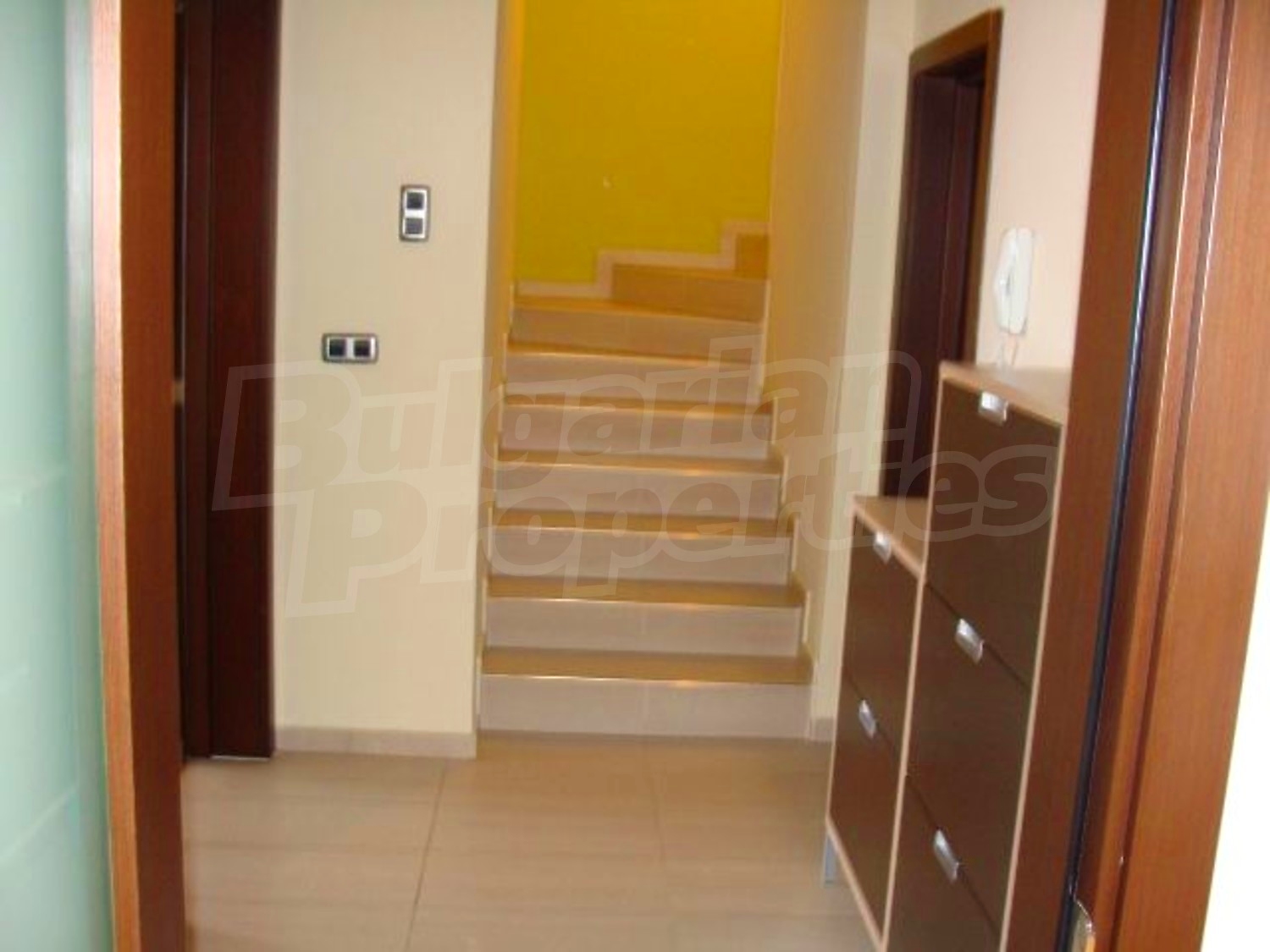 Gallery Picture 12