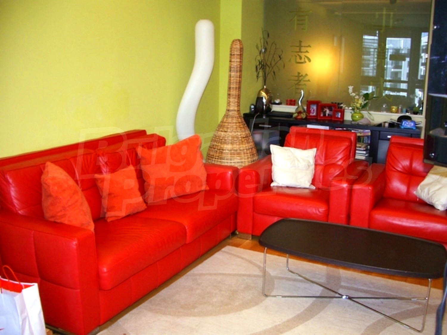 Gallery Picture 2