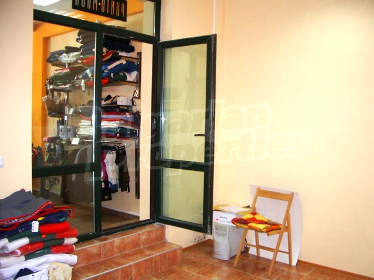 Gallery Picture 12