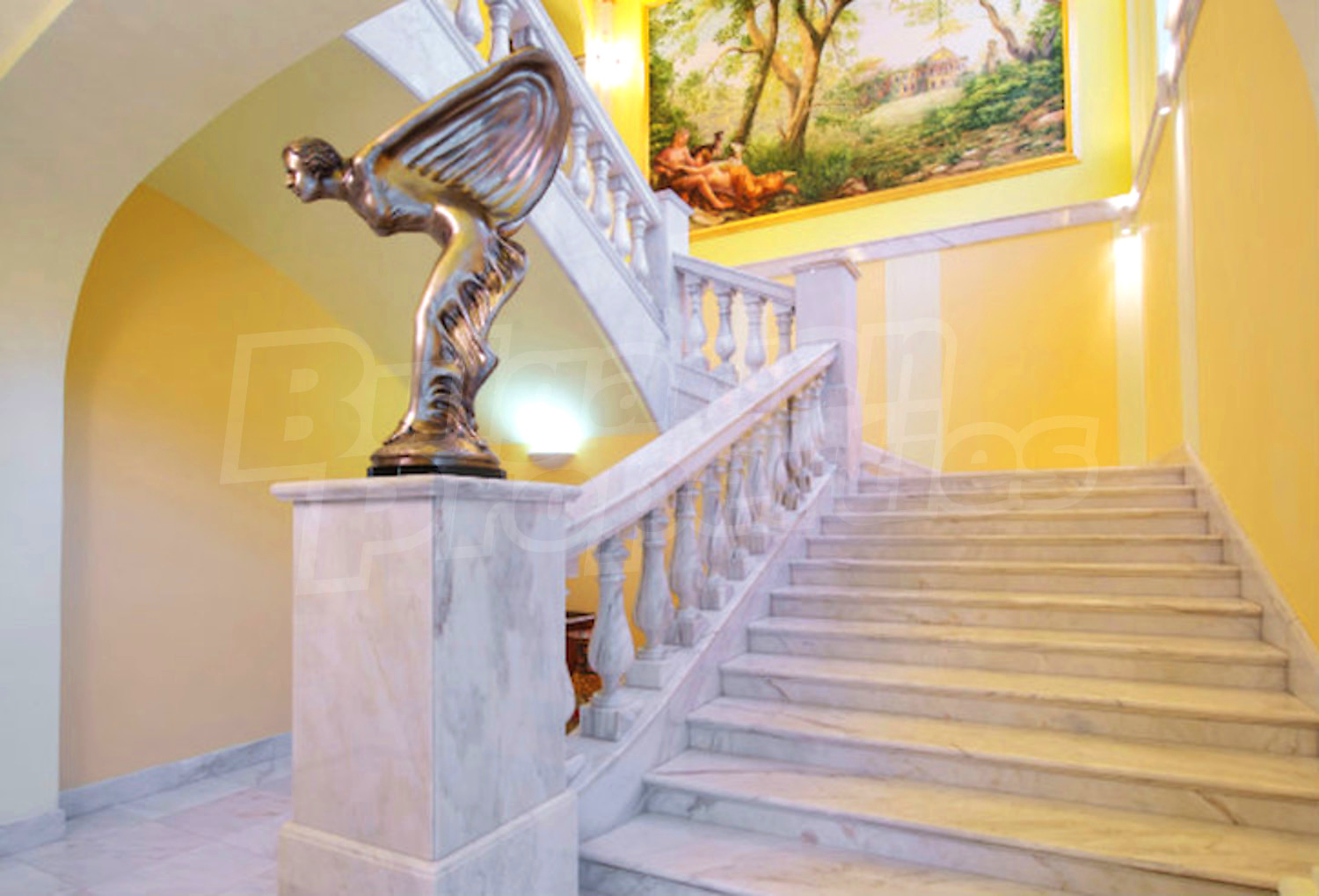 Gallery Picture 13