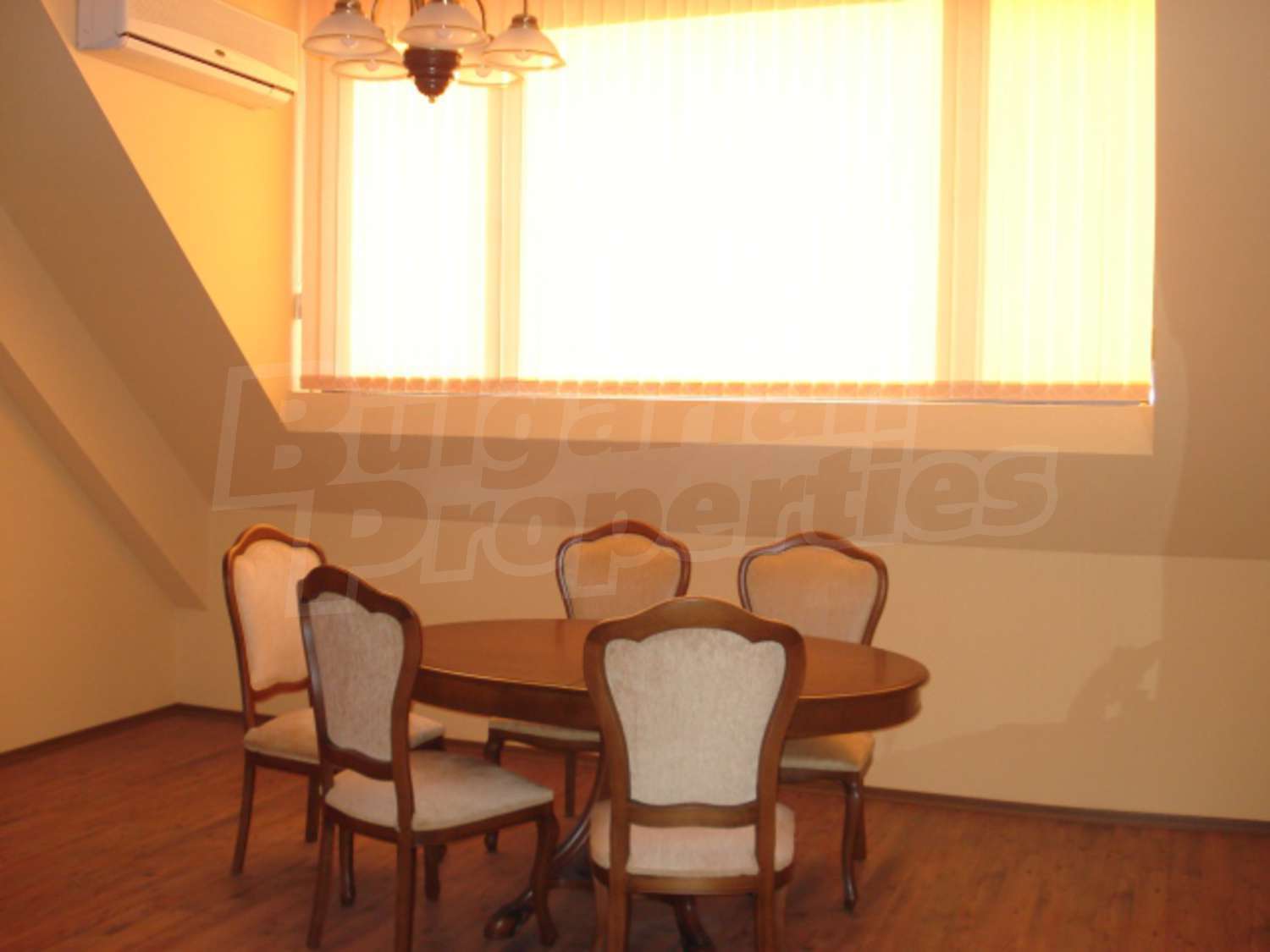 Gallery Picture 12