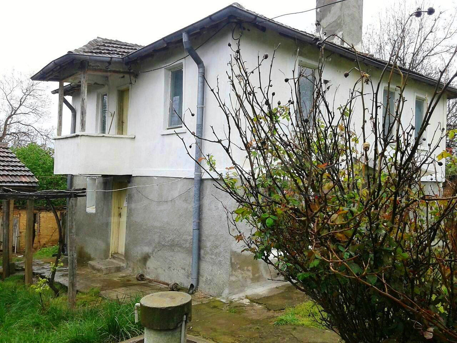 House for sale near Burgas, Bulgaria. 2storey house with yard in