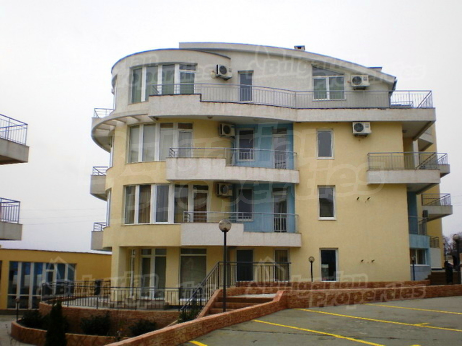 Gallery Picture 8