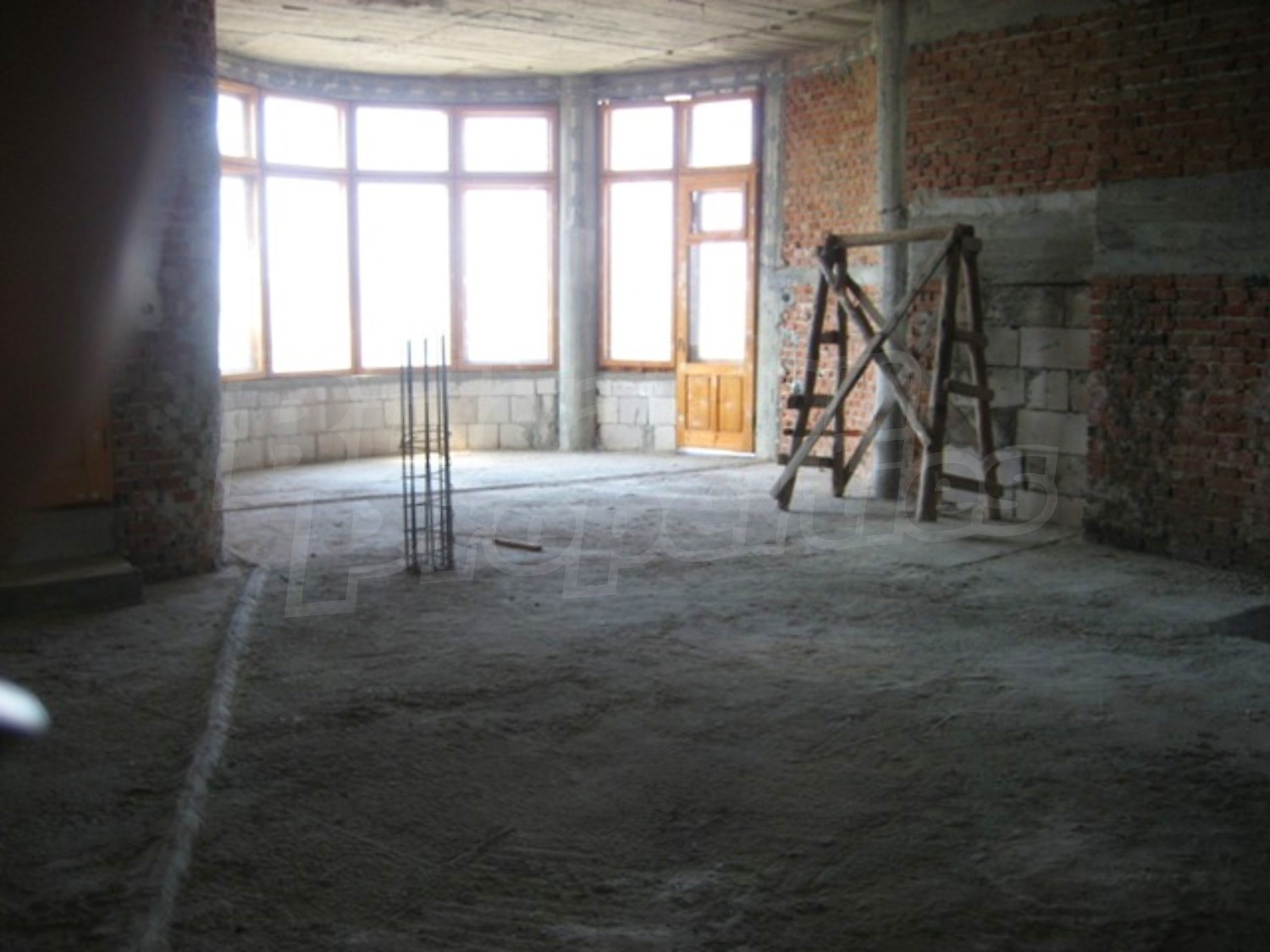 Gallery Picture 14