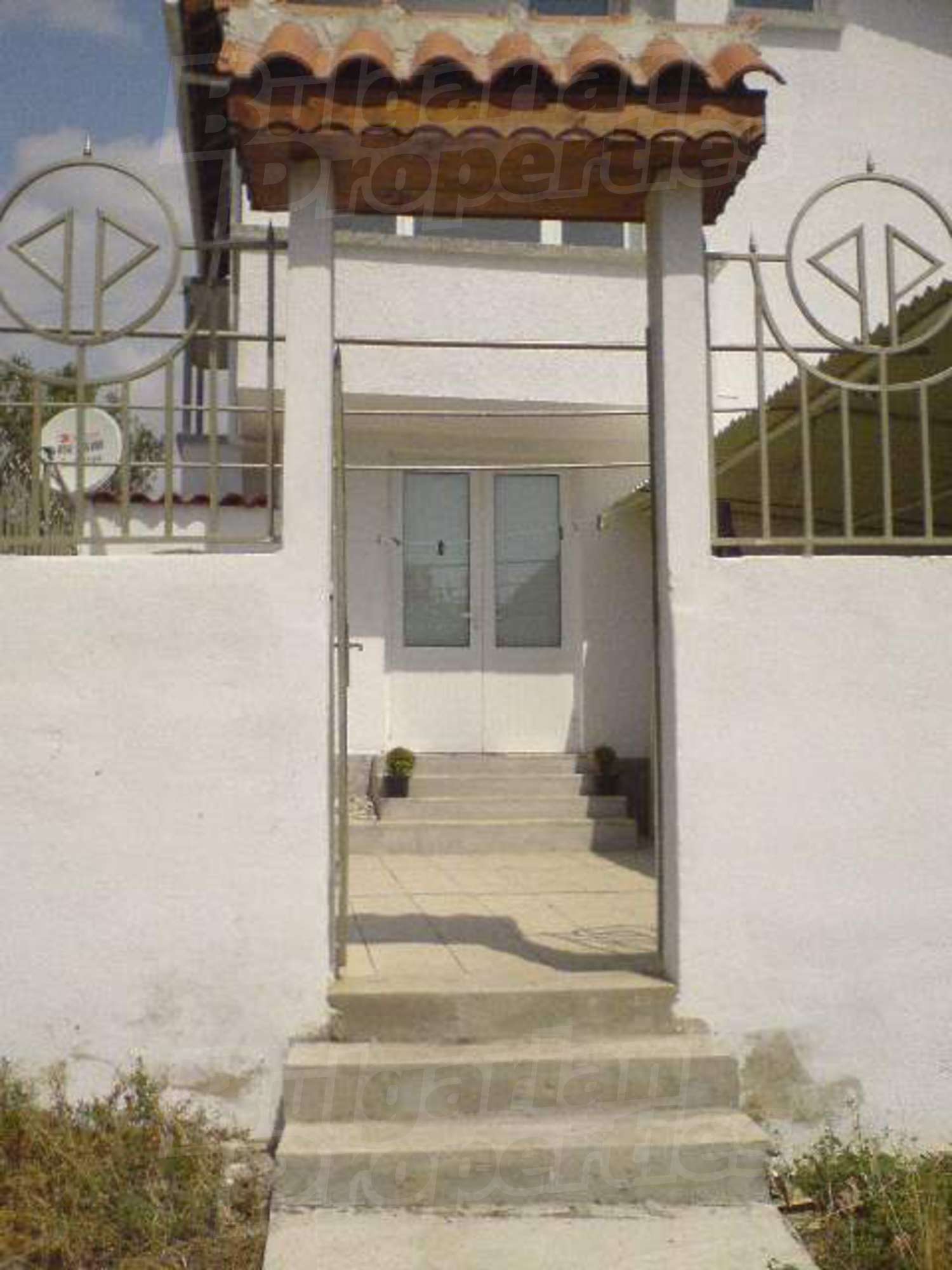 Gallery Picture 4