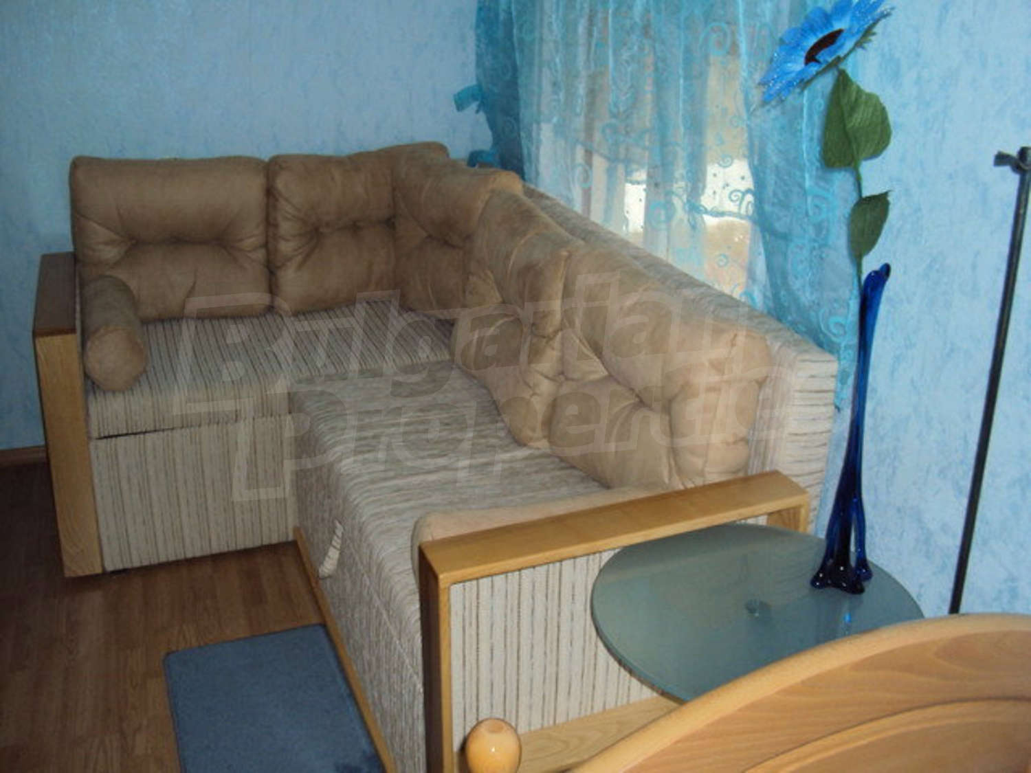 Gallery Picture 15