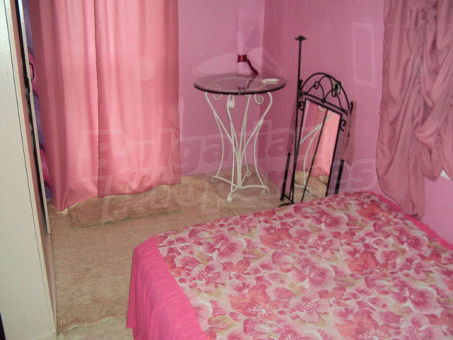 Gallery Picture 18