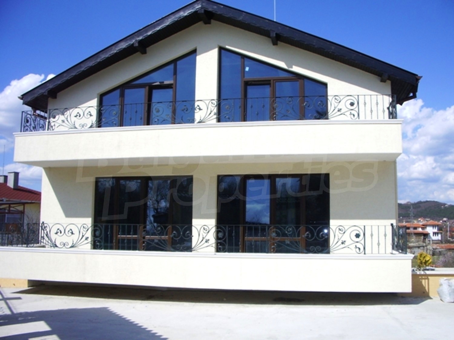 Gallery Picture 3
