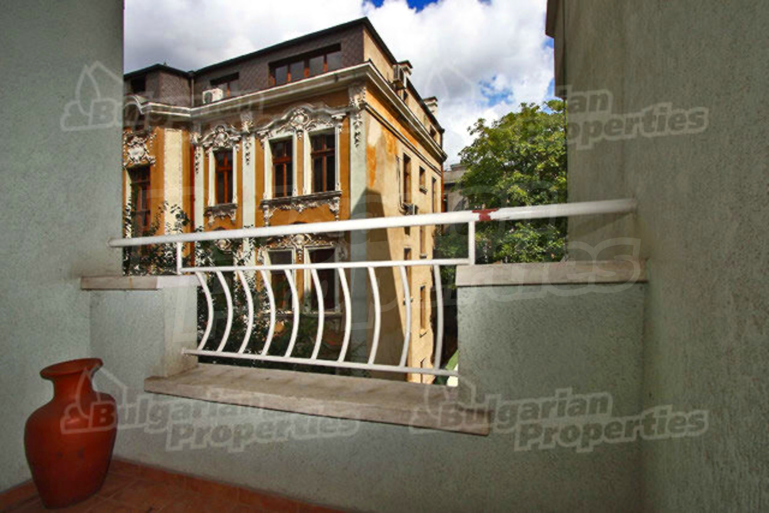 Gallery Picture 17