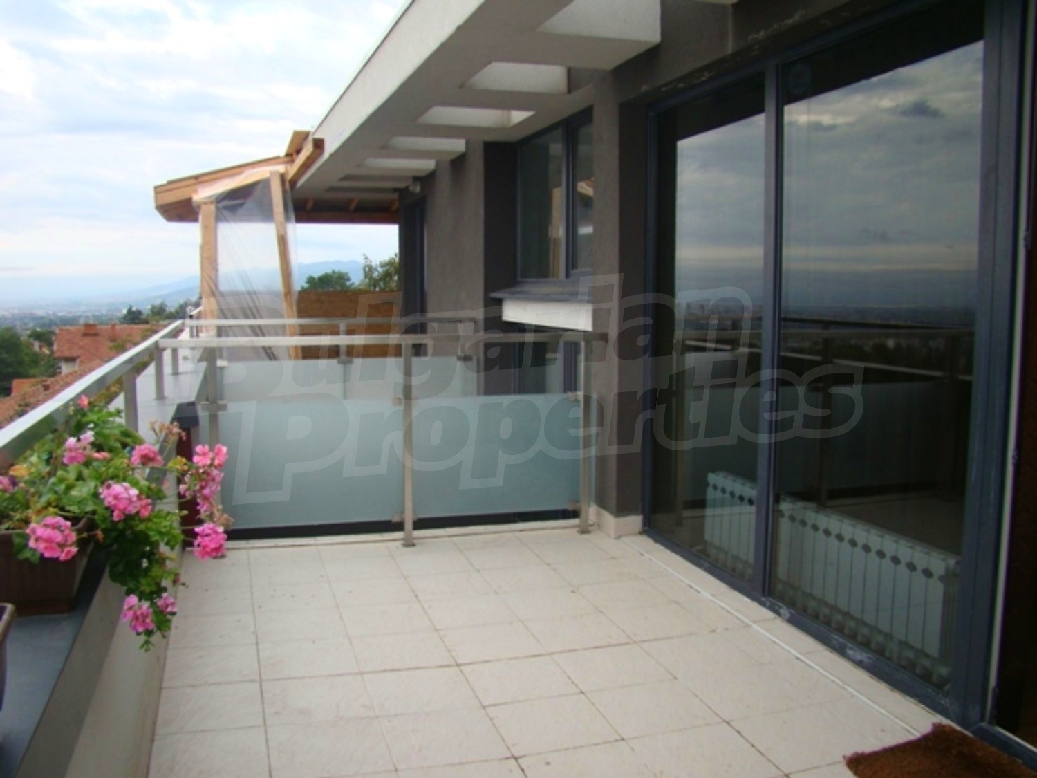 Gallery Picture 18