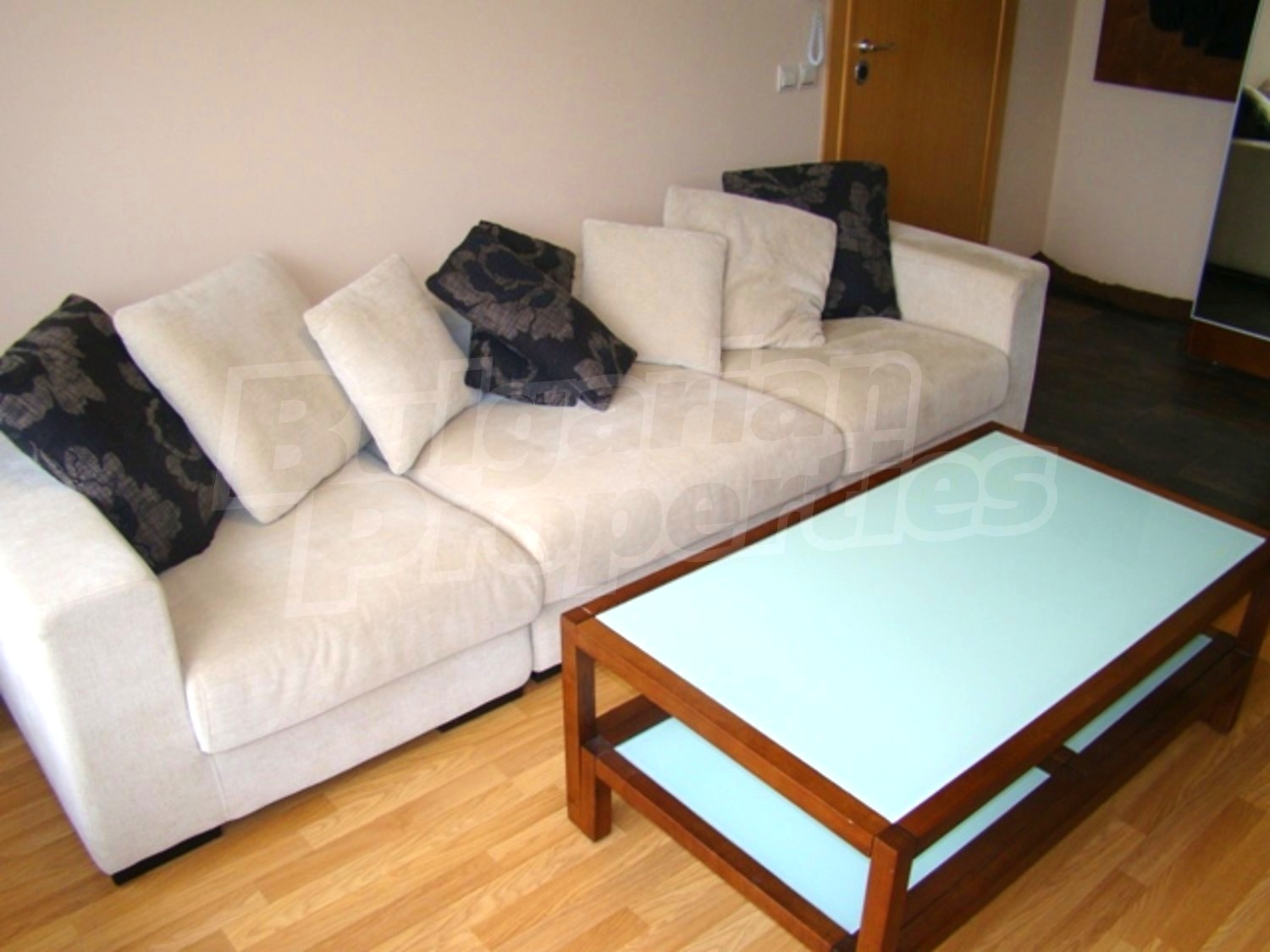 Gallery Picture 5