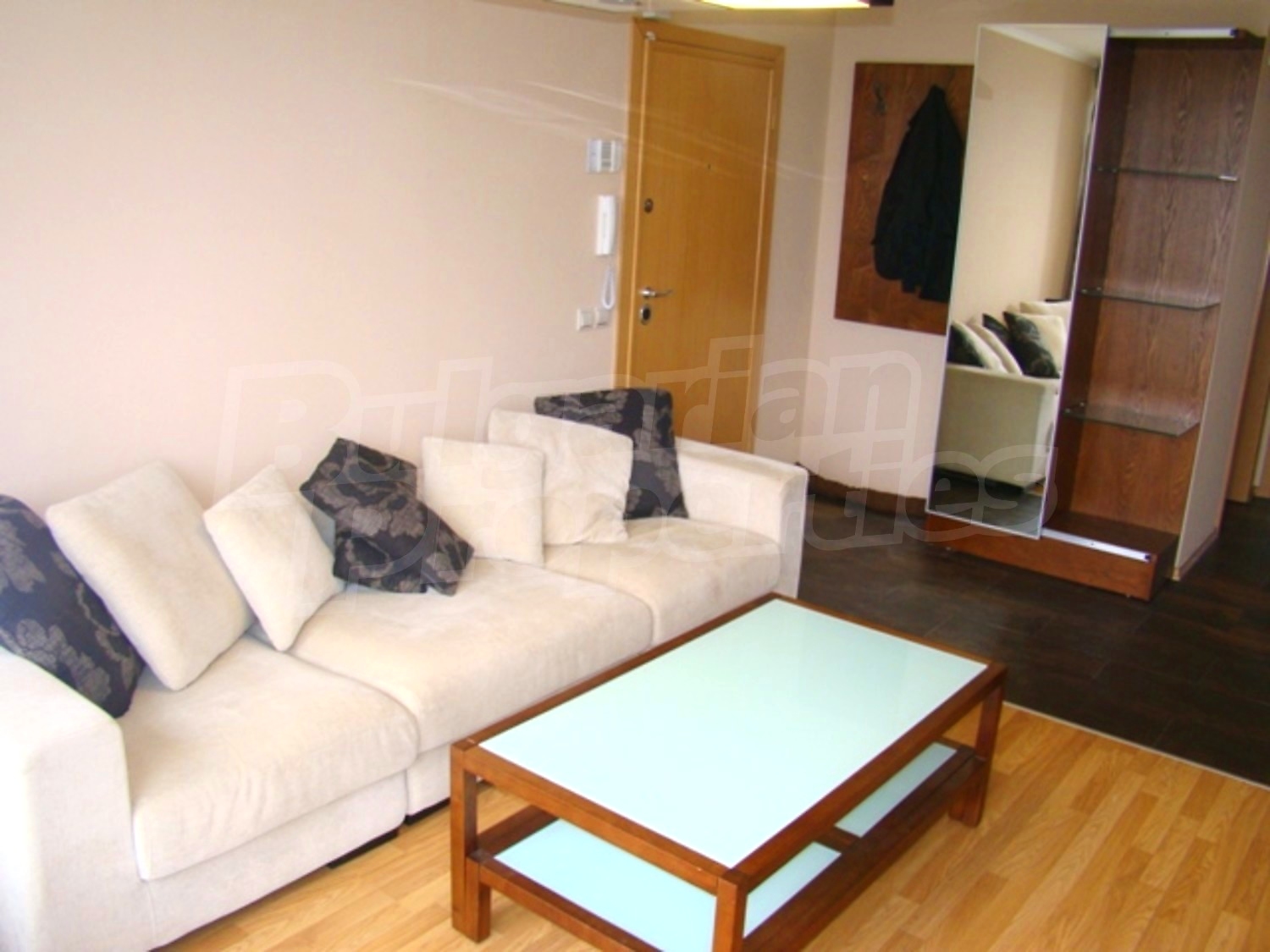 Gallery Picture 6