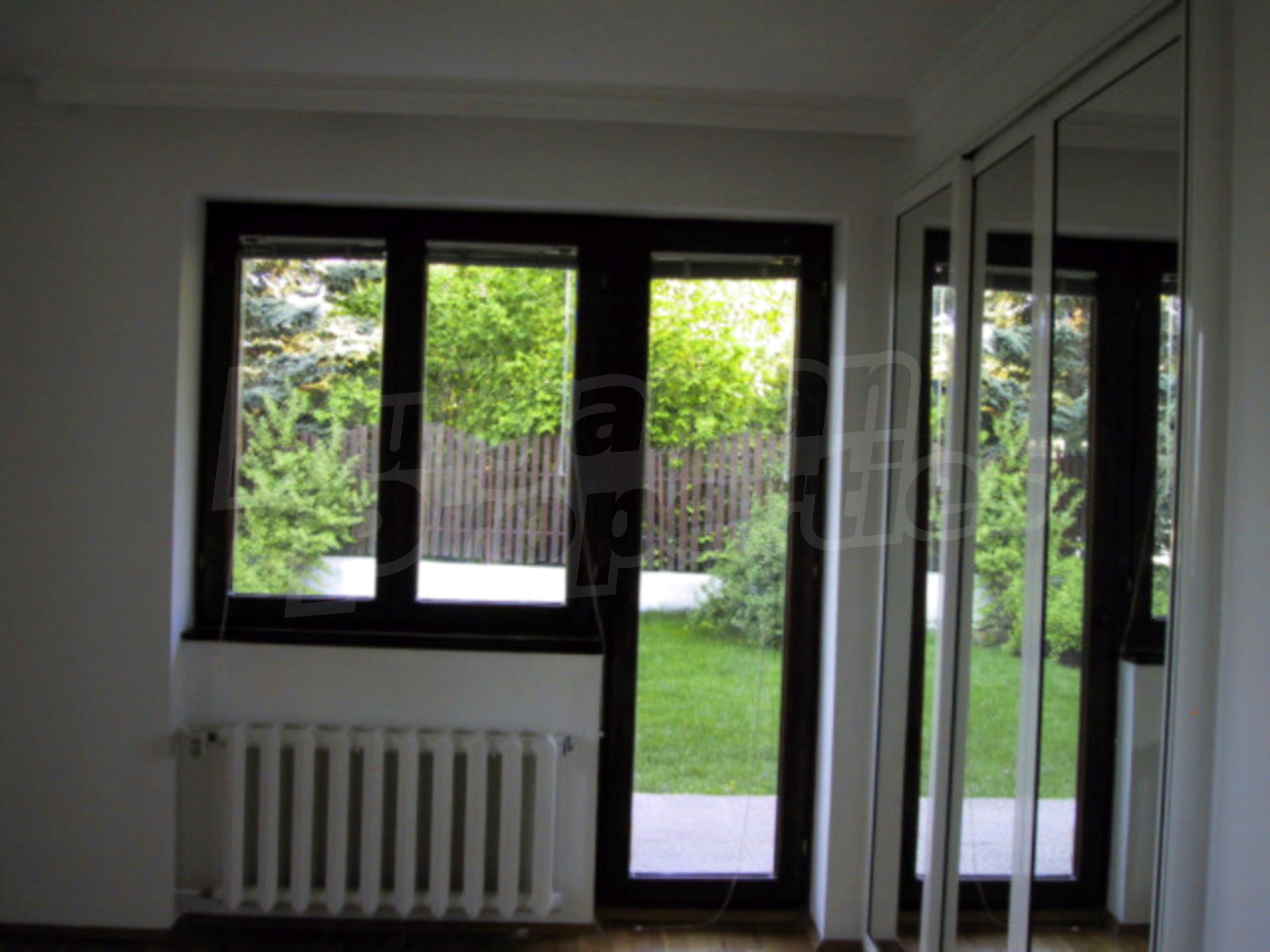 Gallery Picture 12