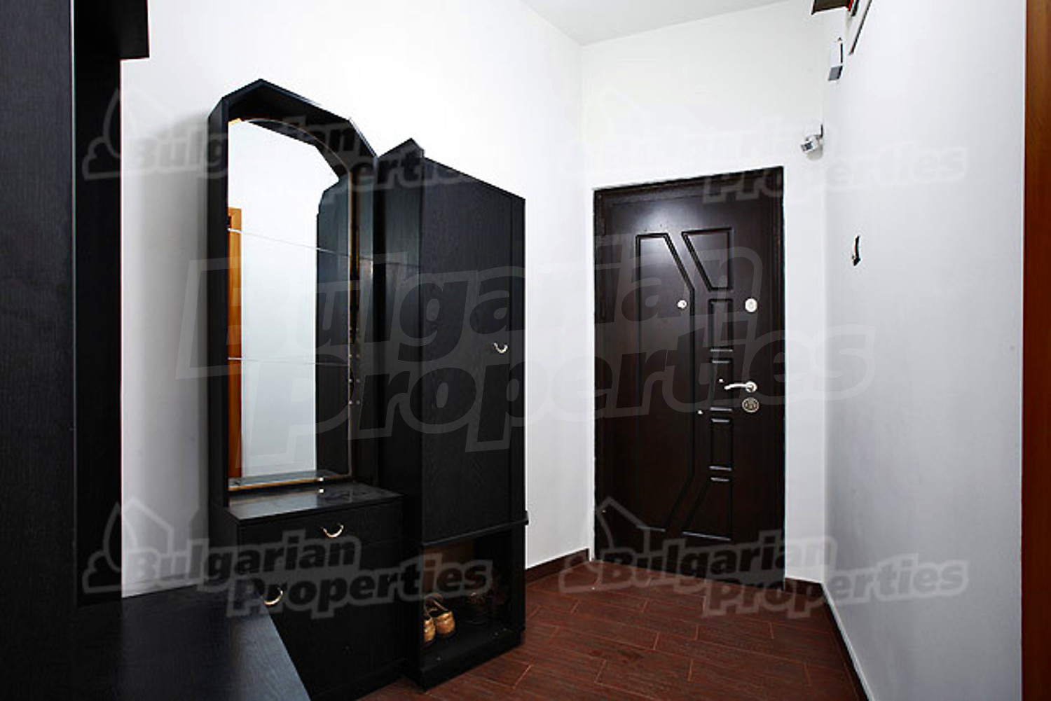 Gallery Picture 13